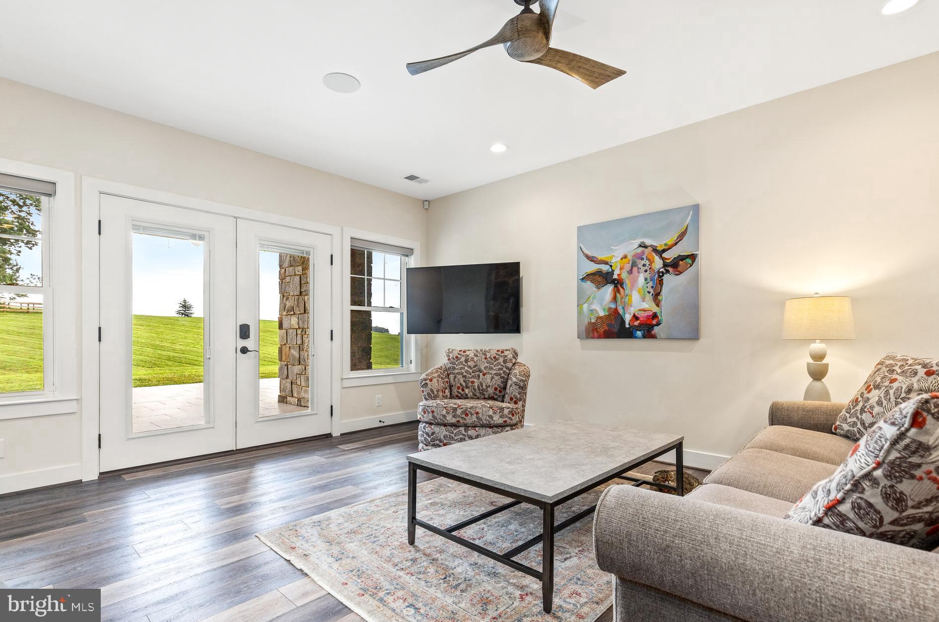 MOUNTAIN VISTA - Residential