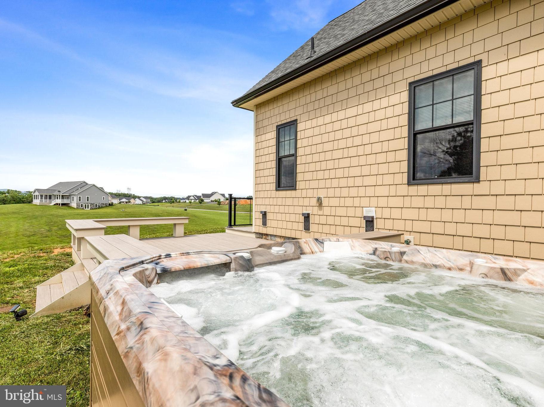 MOUNTAIN VISTA - Residential