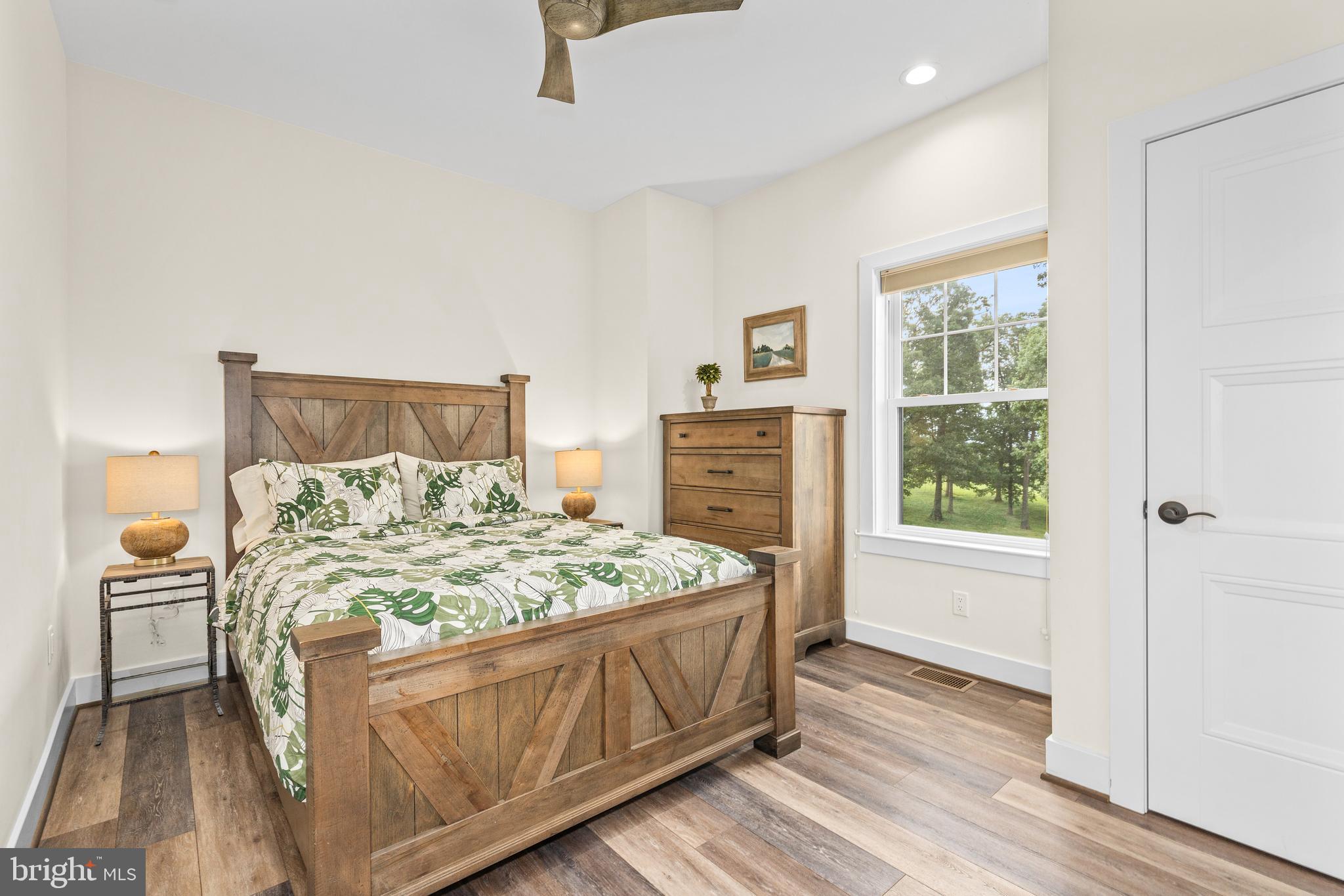 MOUNTAIN VISTA - Residential