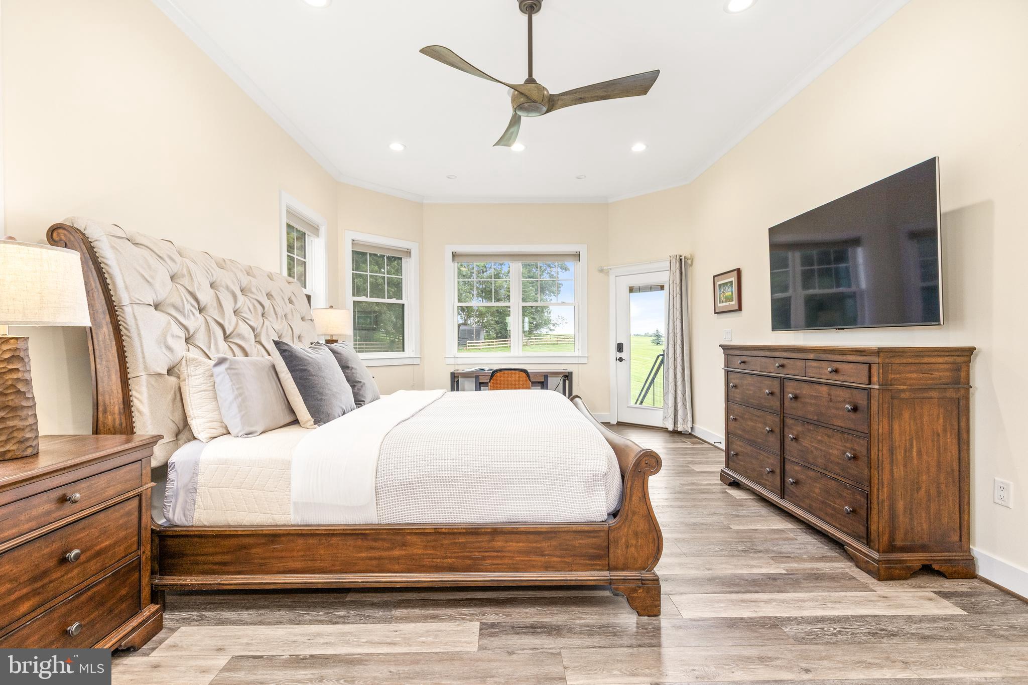 MOUNTAIN VISTA - Residential