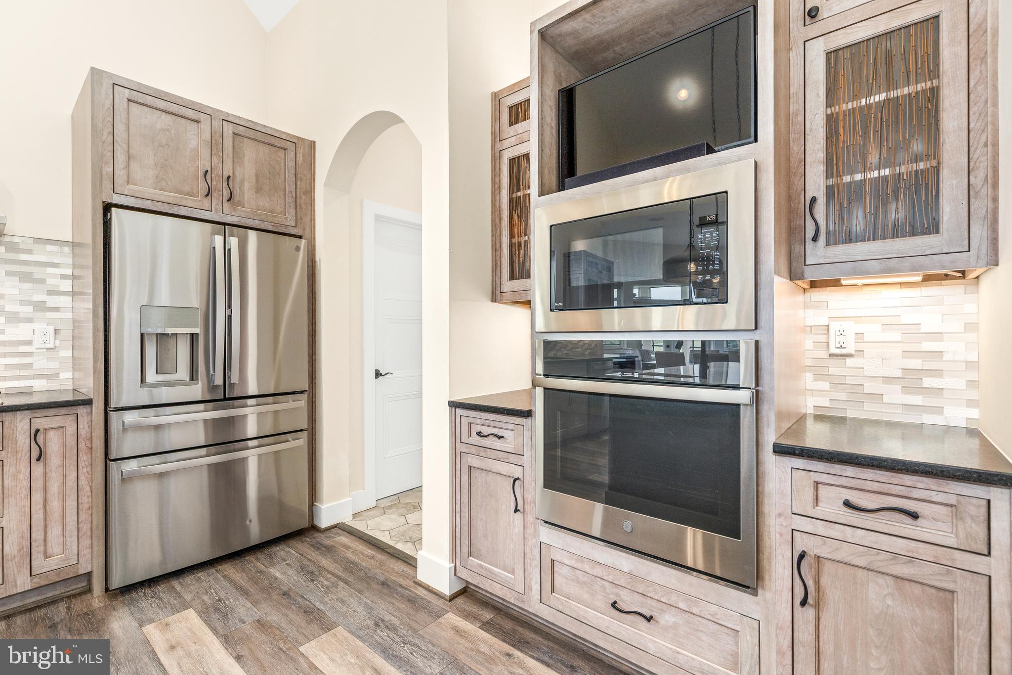 MOUNTAIN VISTA - Residential