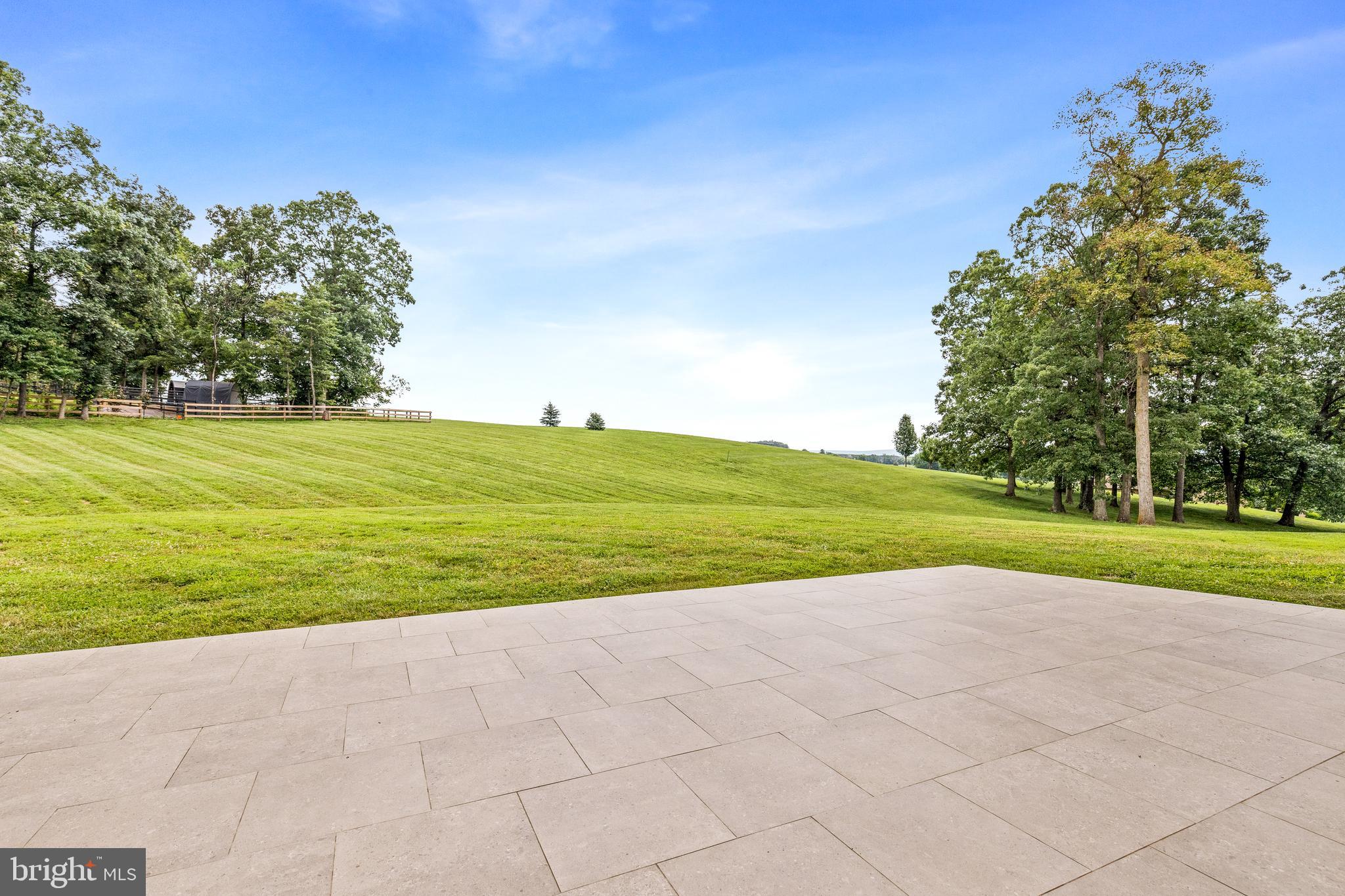 MOUNTAIN VISTA - Residential