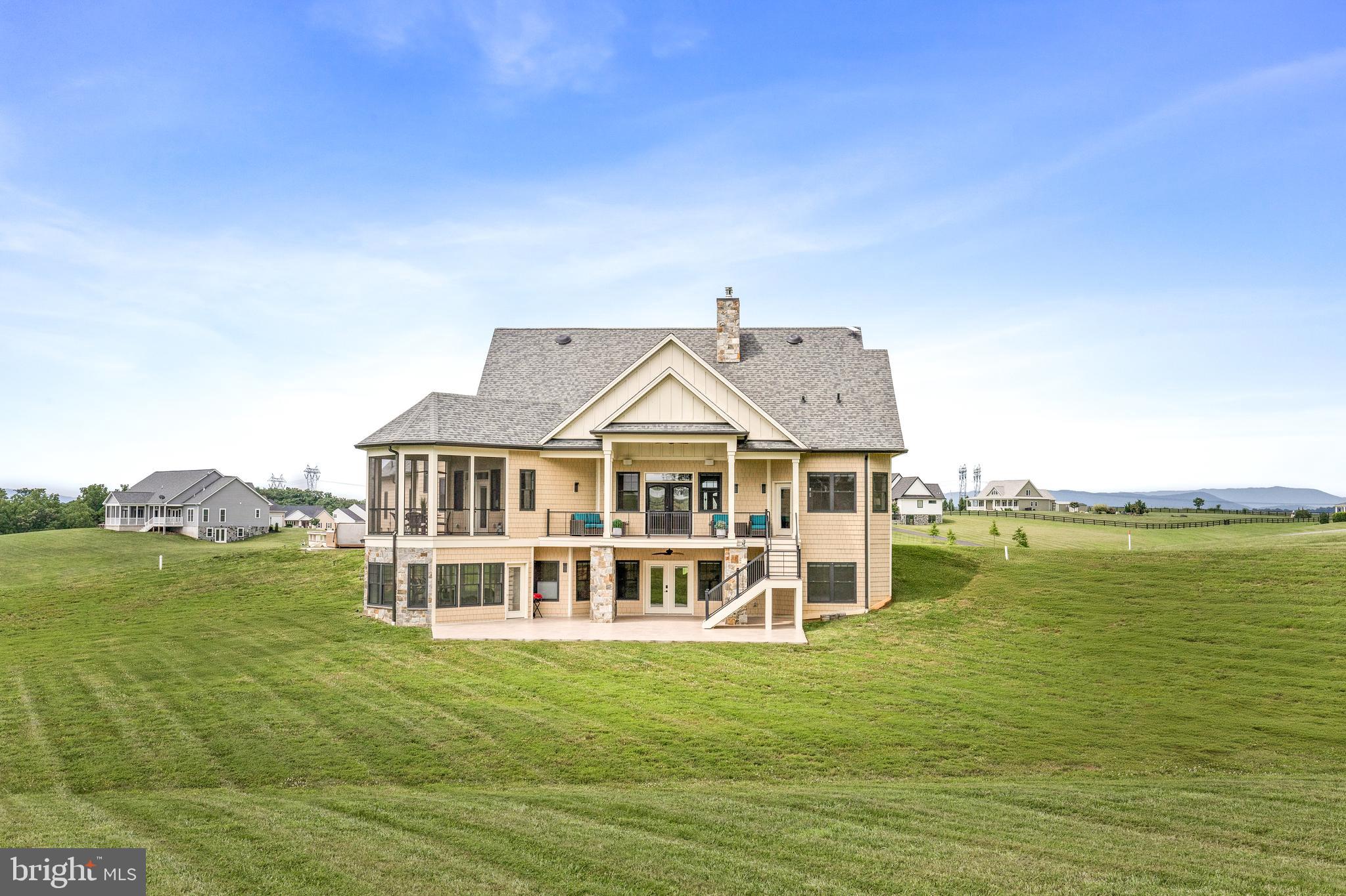 MOUNTAIN VISTA - Residential