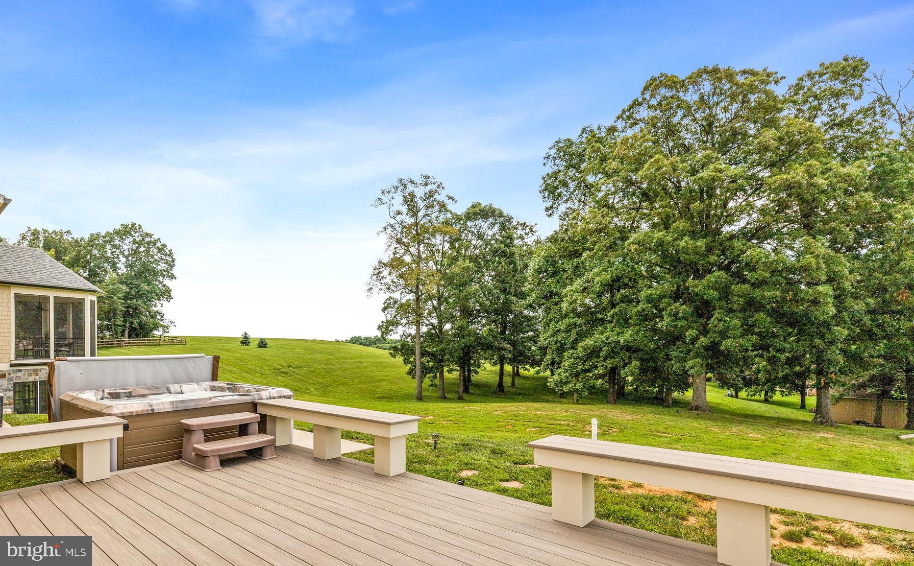 MOUNTAIN VISTA - Residential