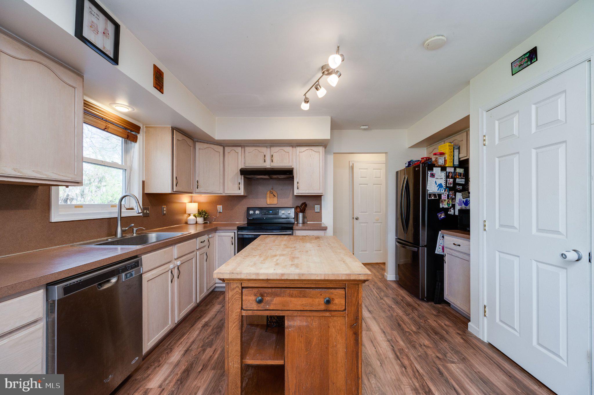 LONG POND - Residential