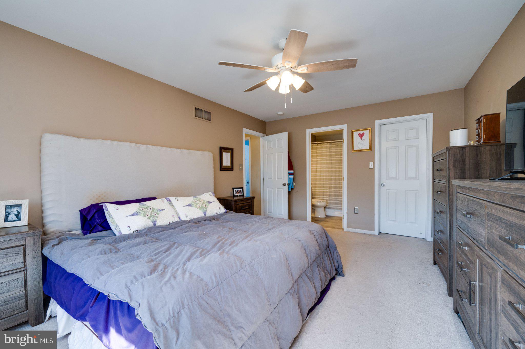 LONG POND - Residential