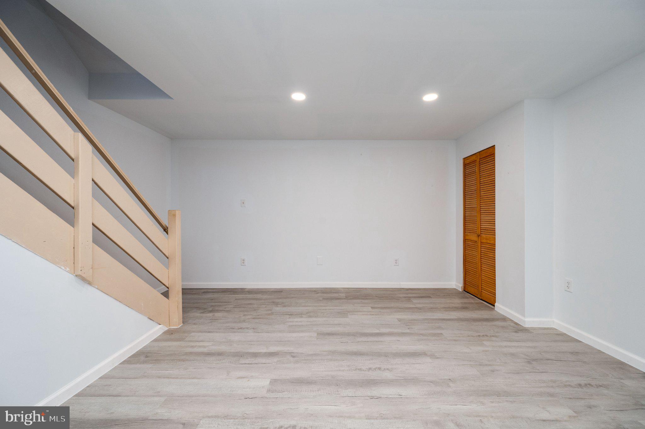 LONG POND - Residential