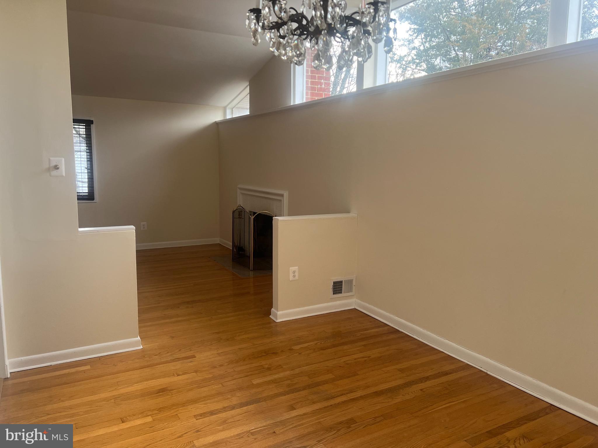 ROSEMONT - Residential Lease