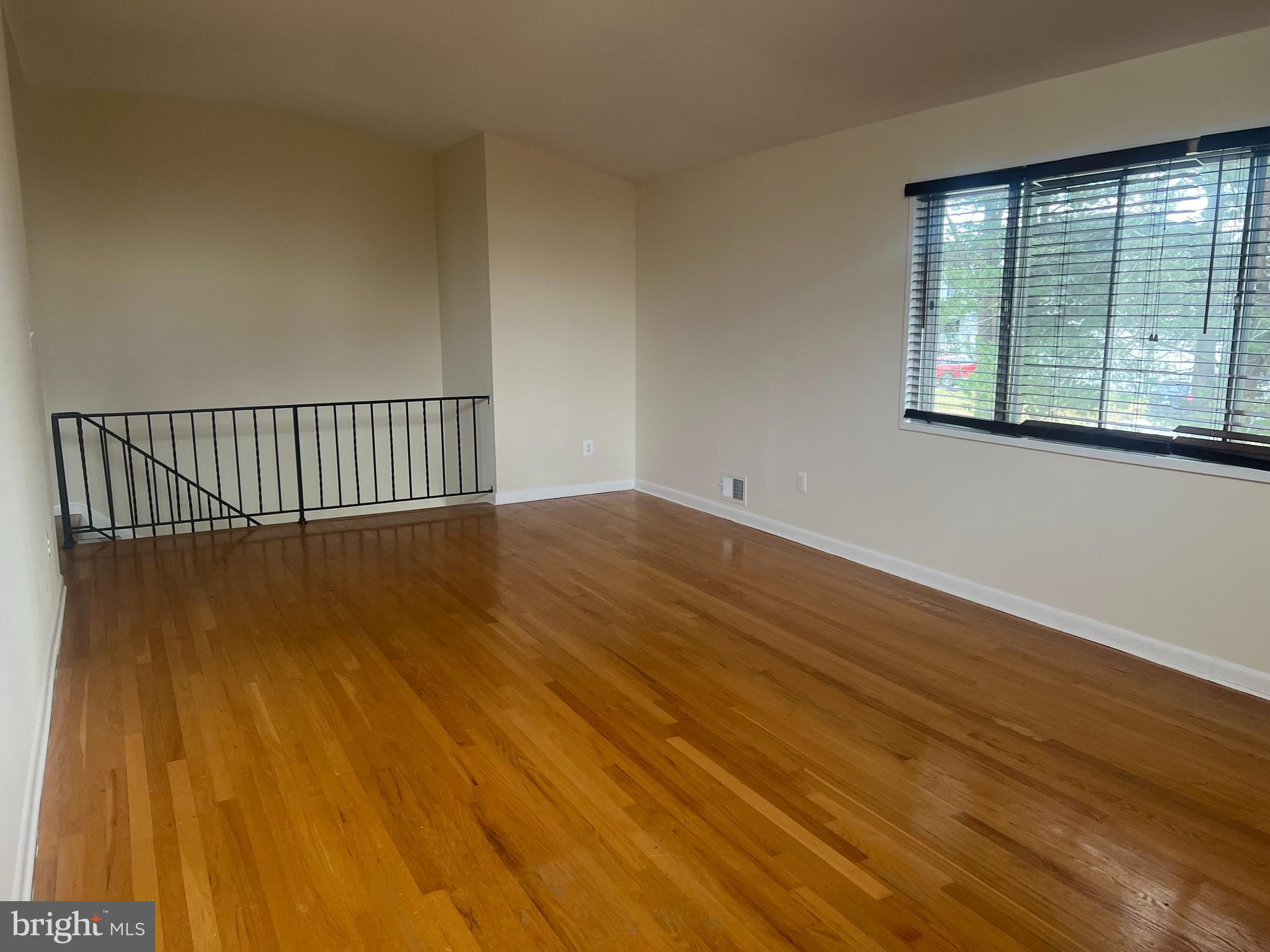 ROSEMONT - Residential Lease