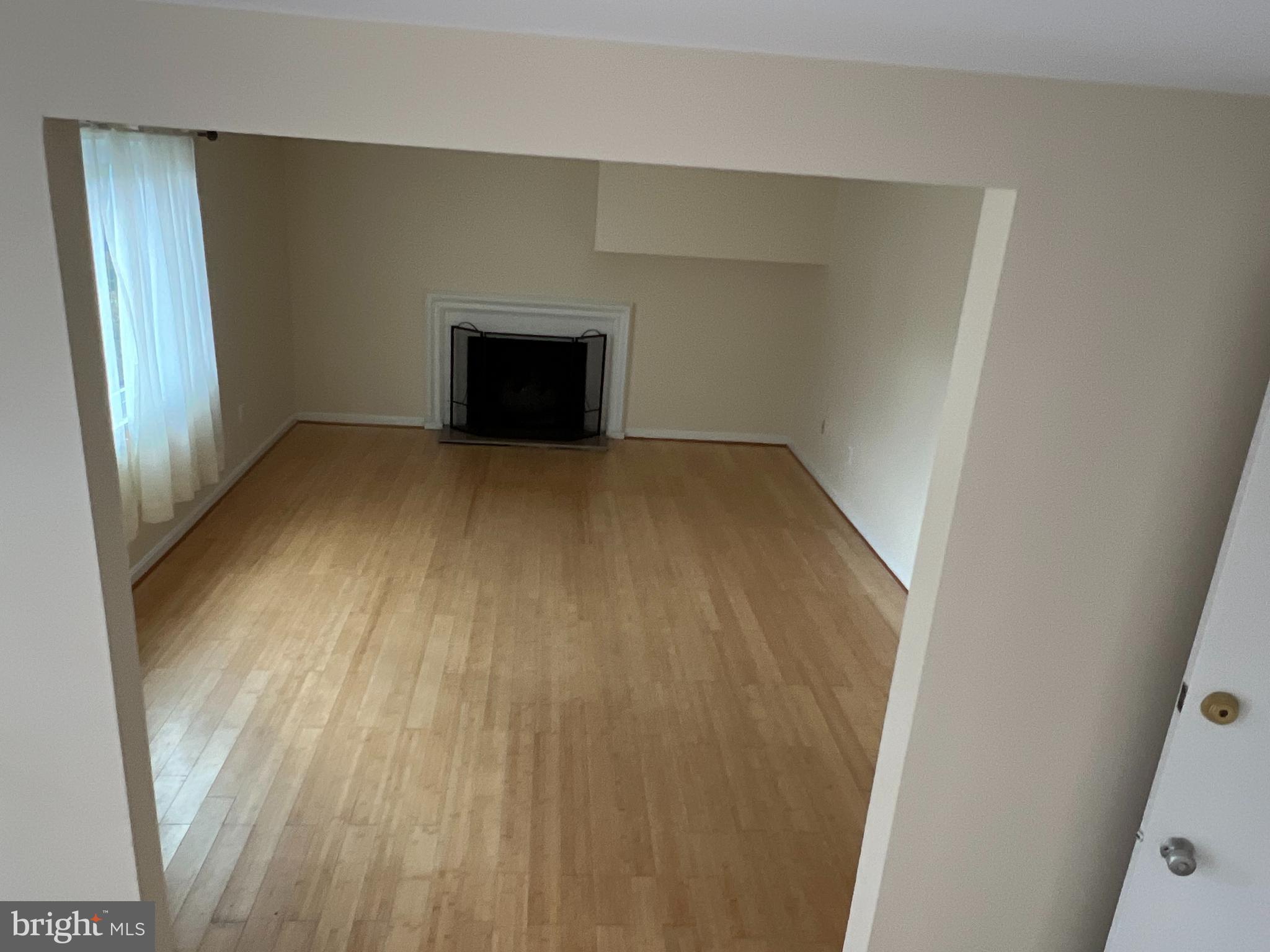 ROSEMONT - Residential Lease