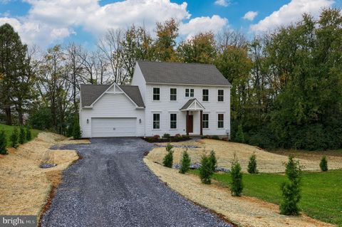 Photo of 1770 STONE MILL DR, ELIZABETHTOWN, PA 17022 (MLS # PALA2027244)