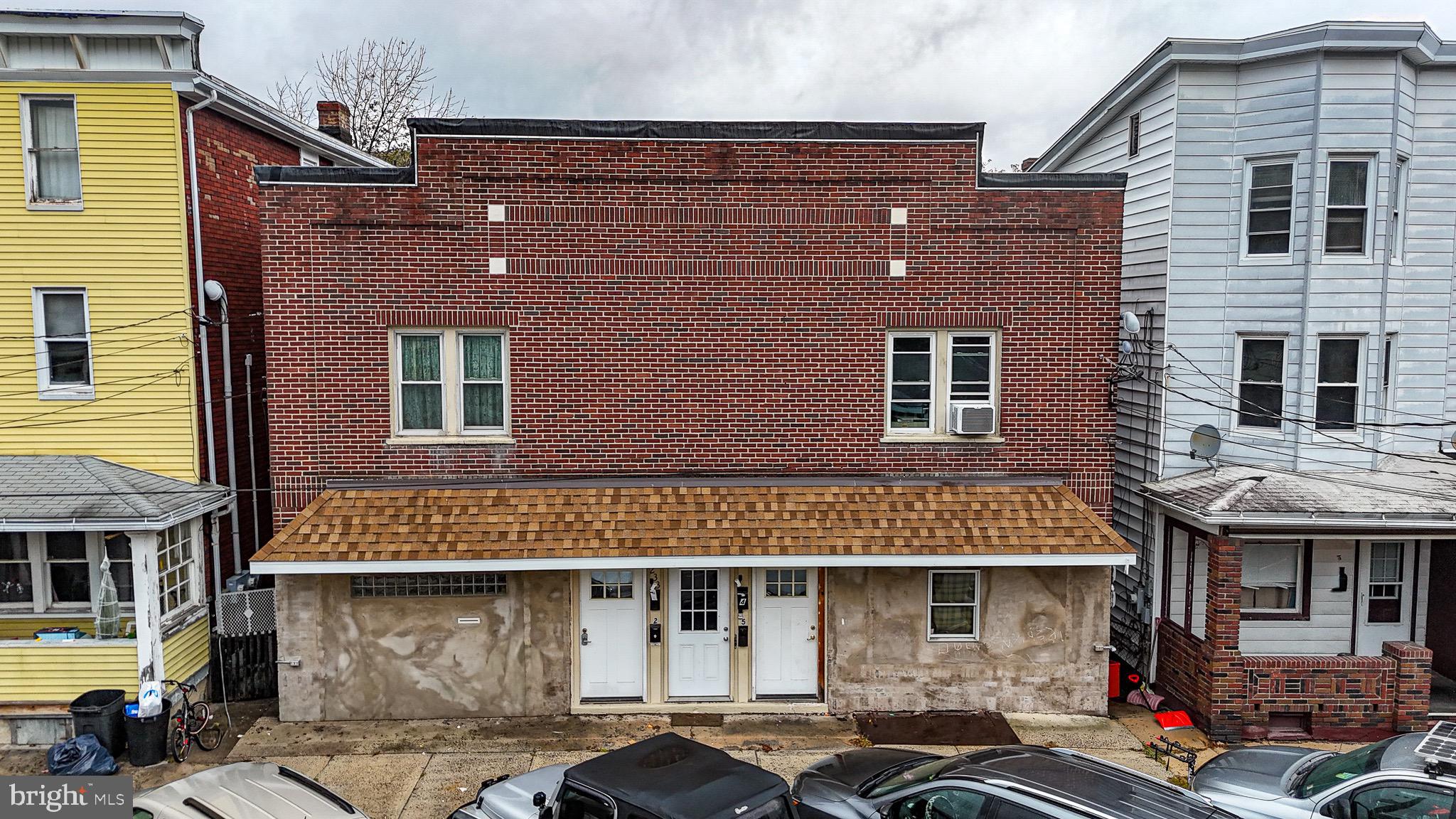 231 E RIDGE STREET 233