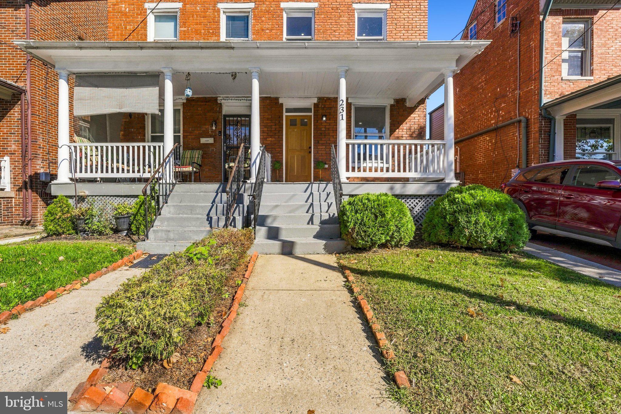 231 W SOUTH STREET