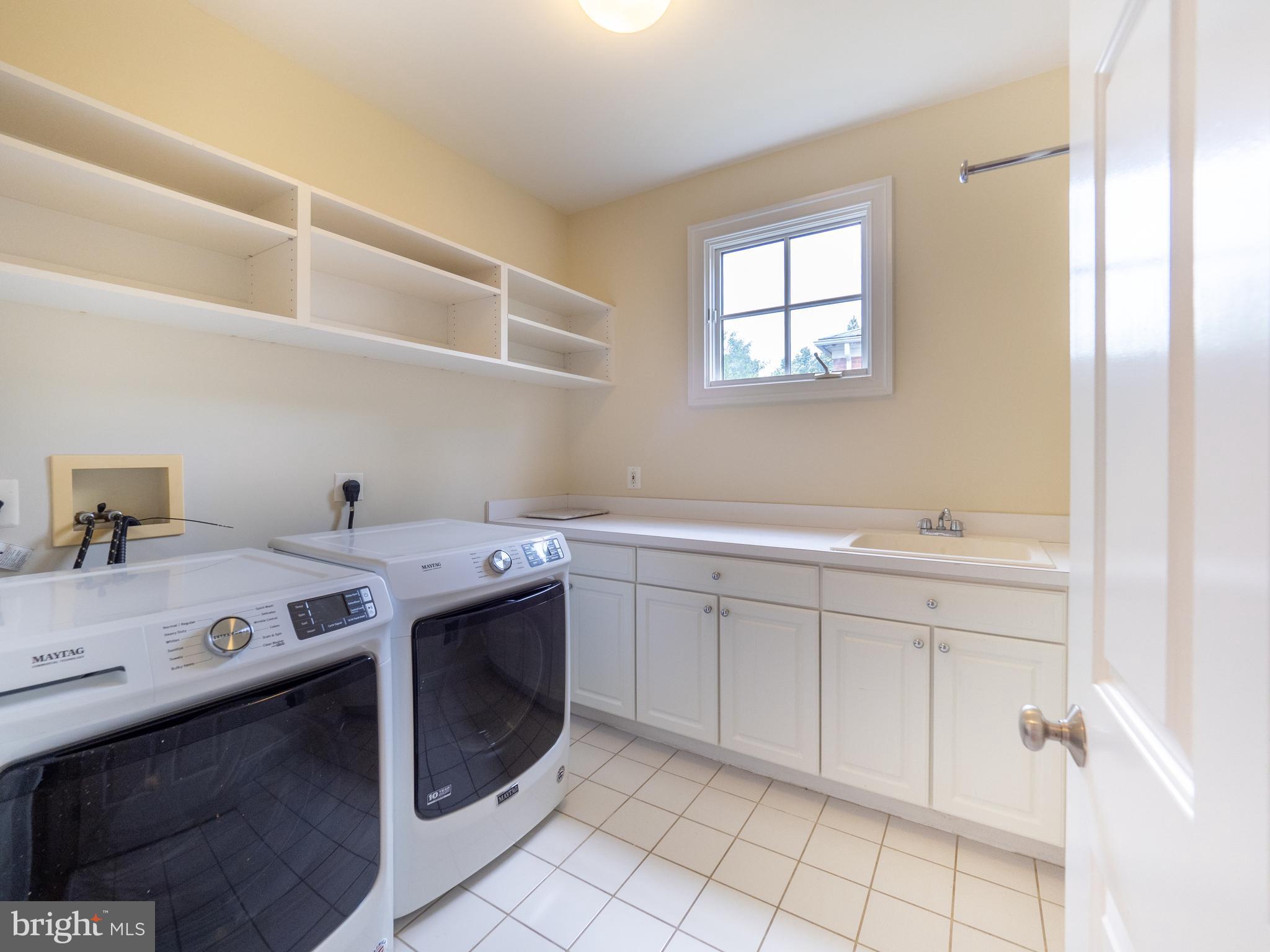 PINEVIEW - Residential