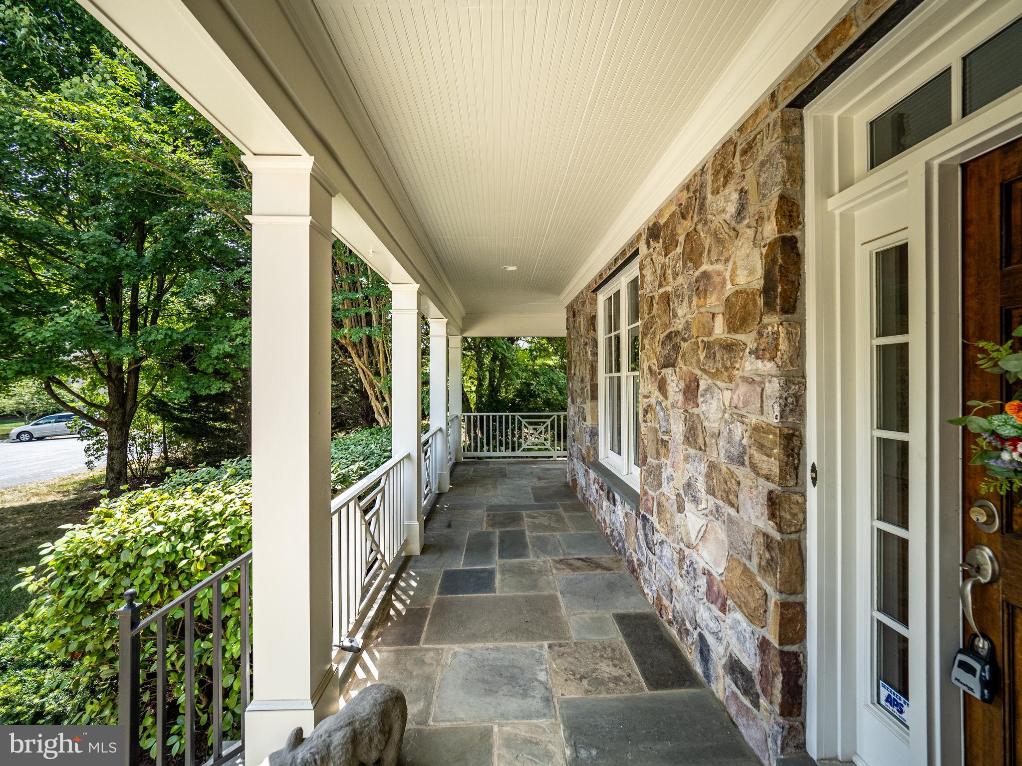 PINEVIEW - Residential