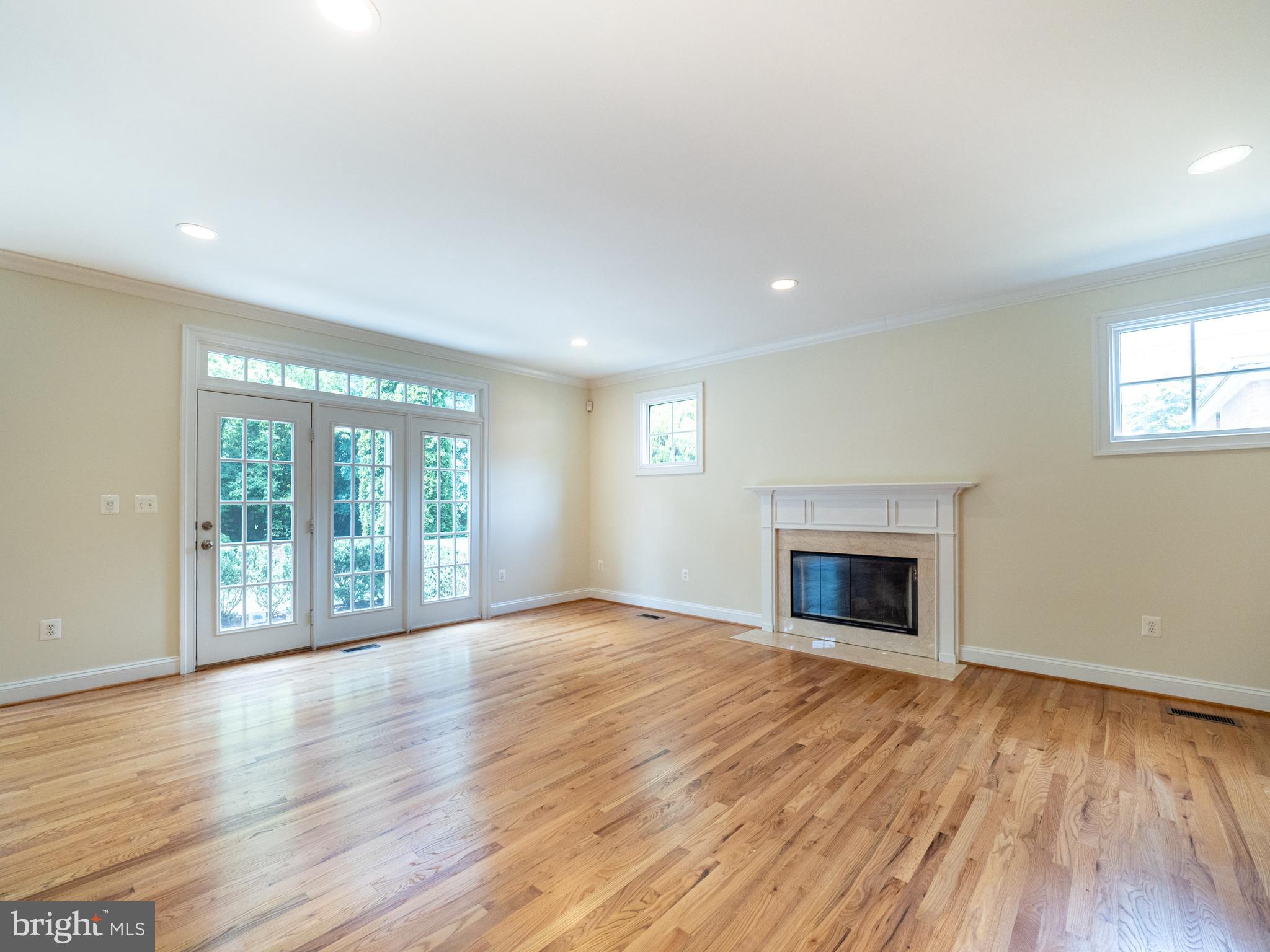 PINEVIEW - Residential