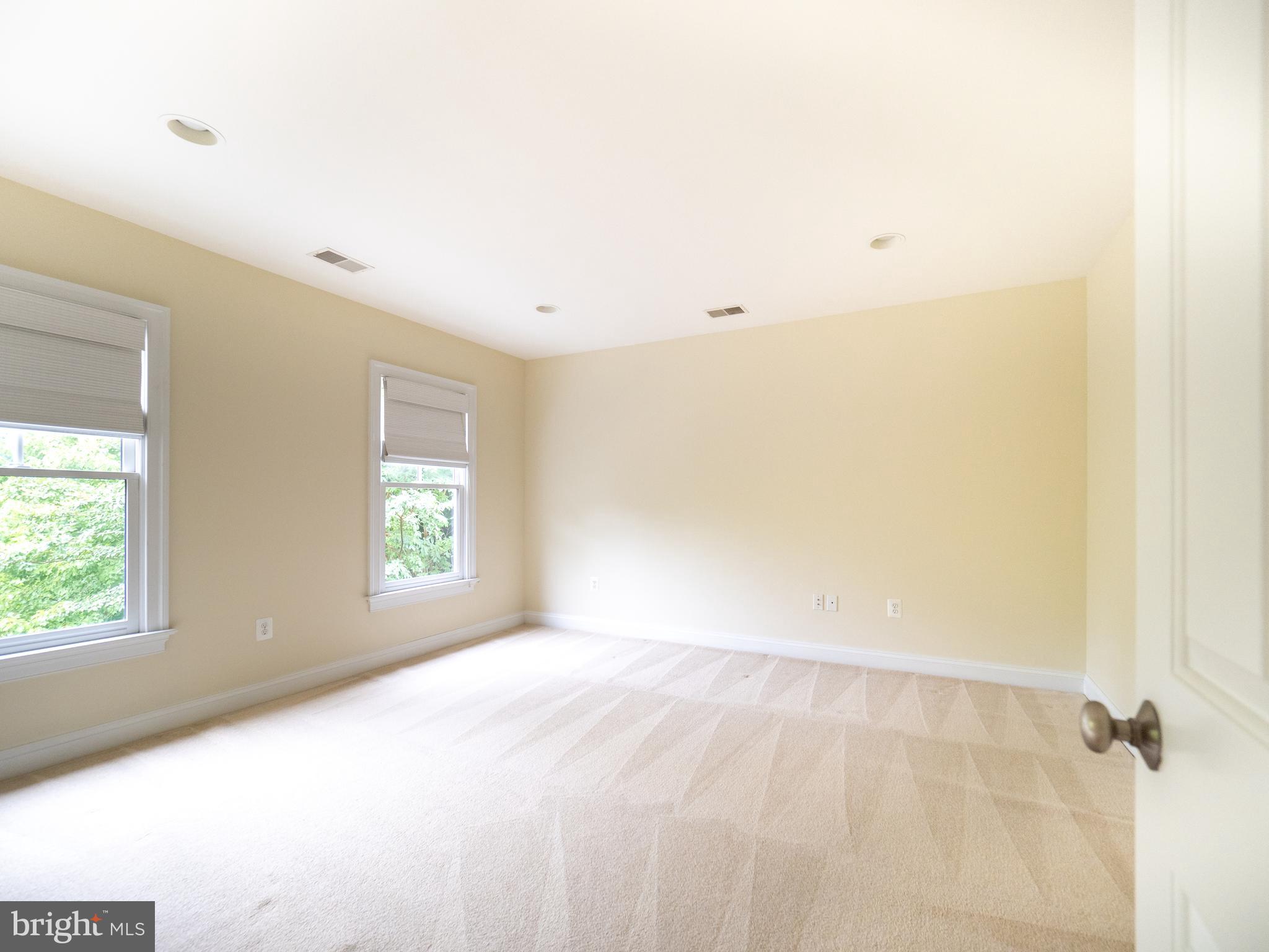 PINEVIEW - Residential