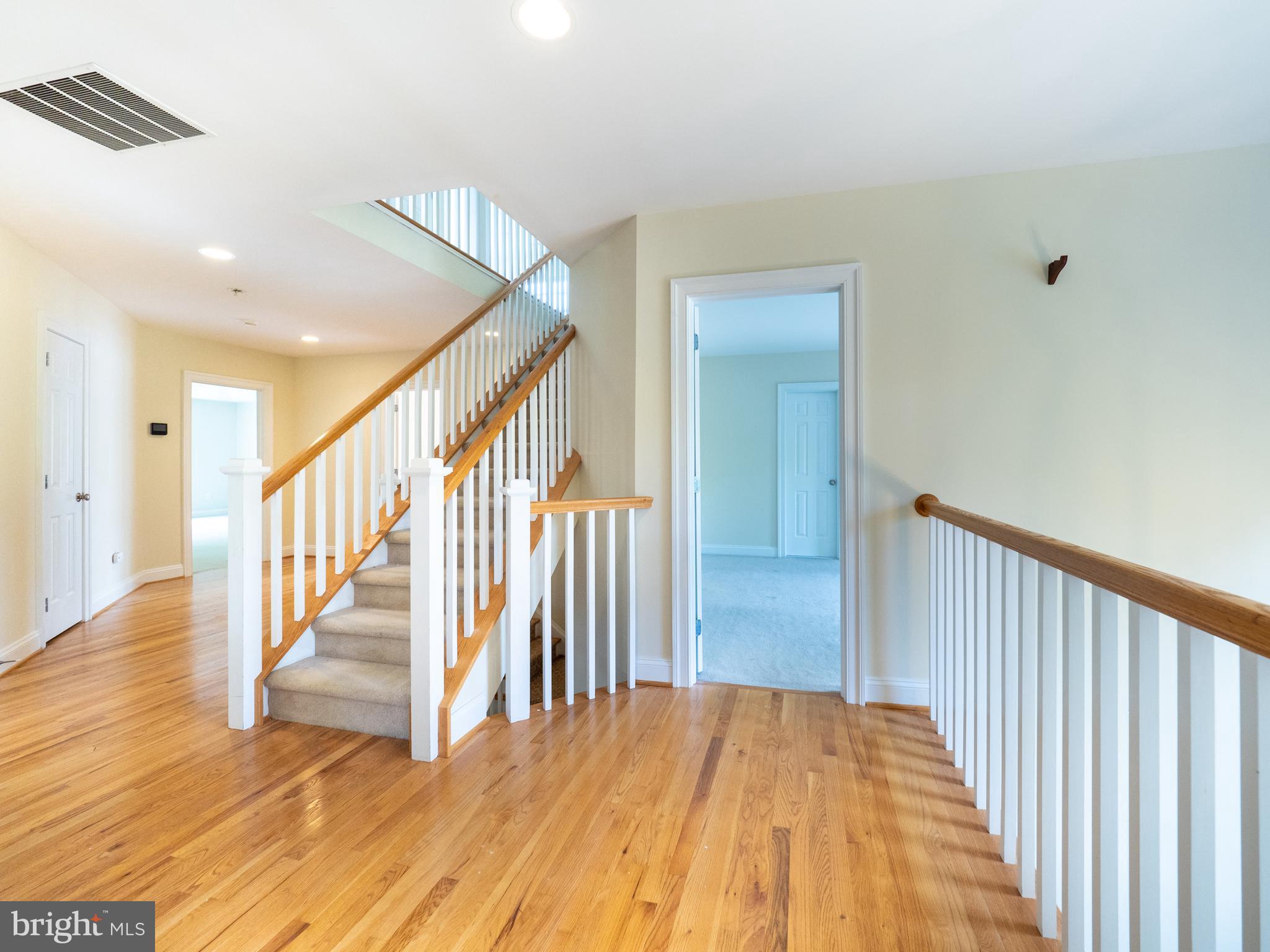 PINEVIEW - Residential