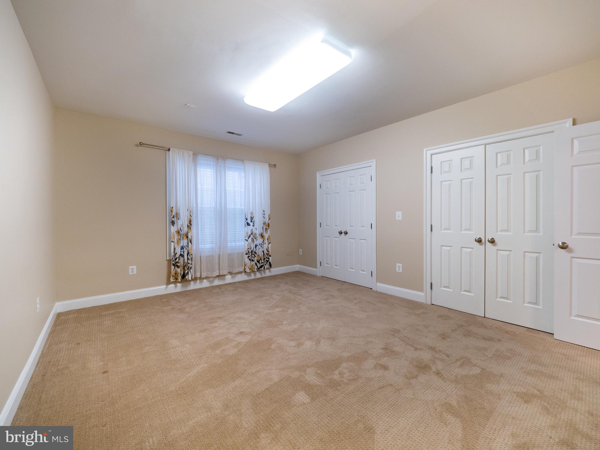 PINEVIEW - Residential