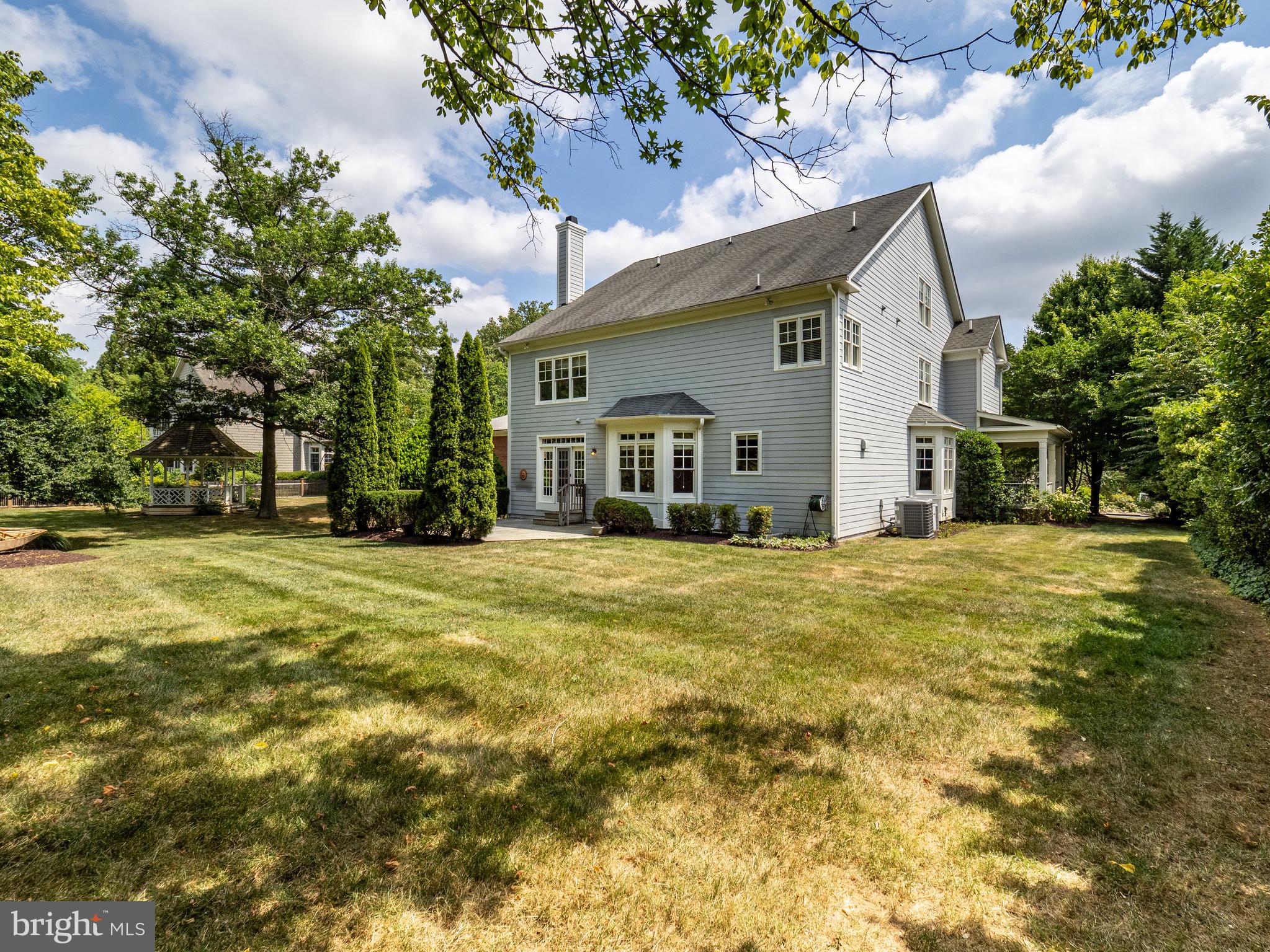 PINEVIEW - Residential