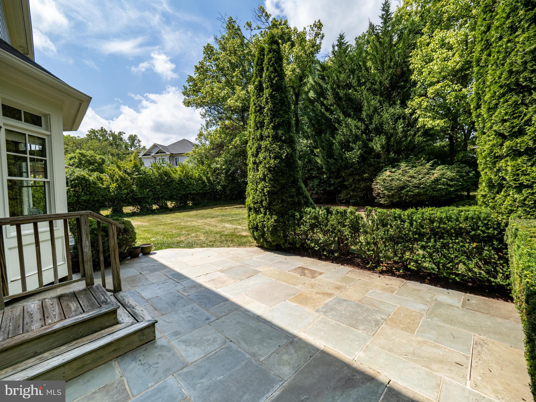 PINEVIEW - Residential