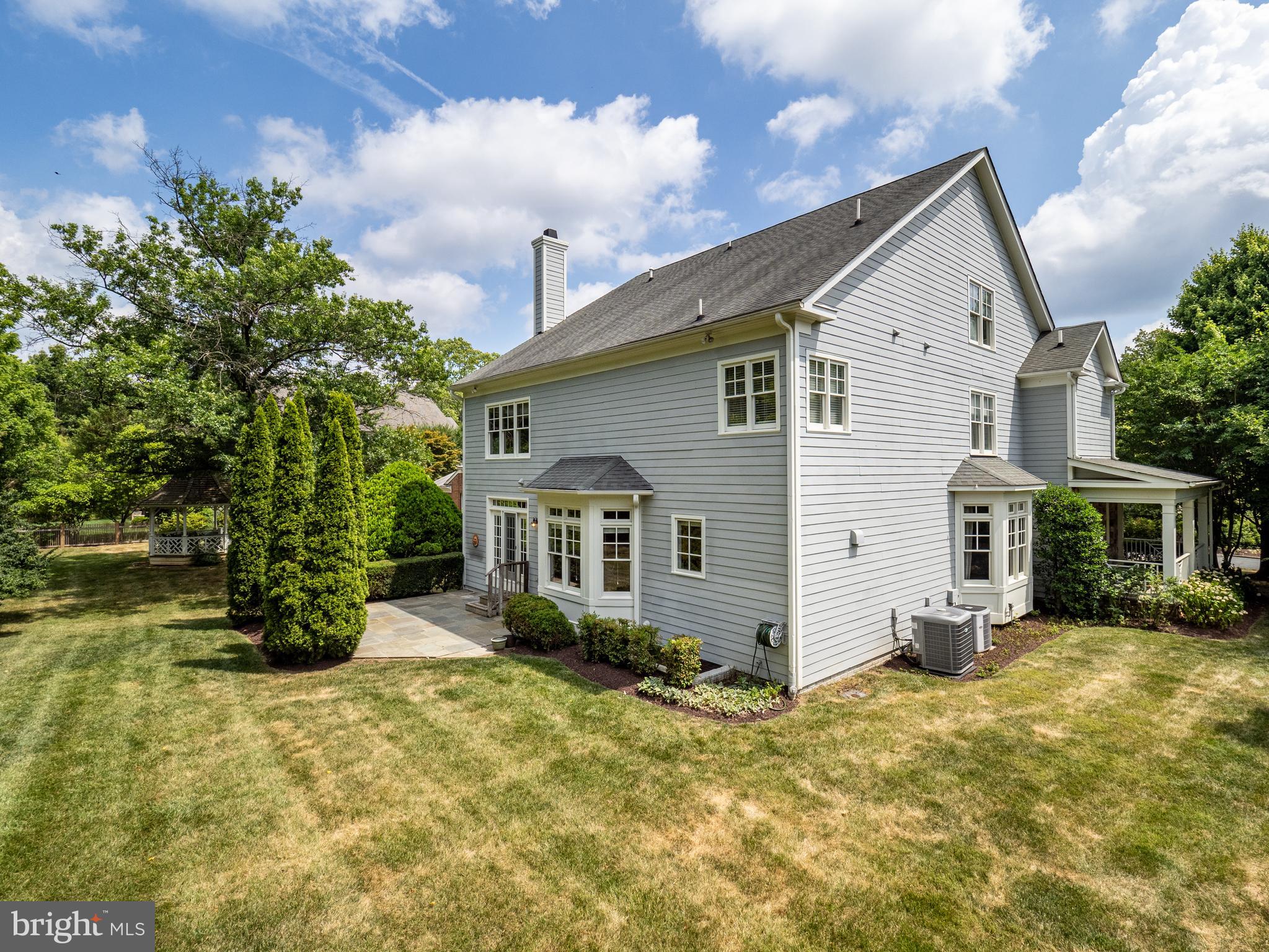 PINEVIEW - Residential