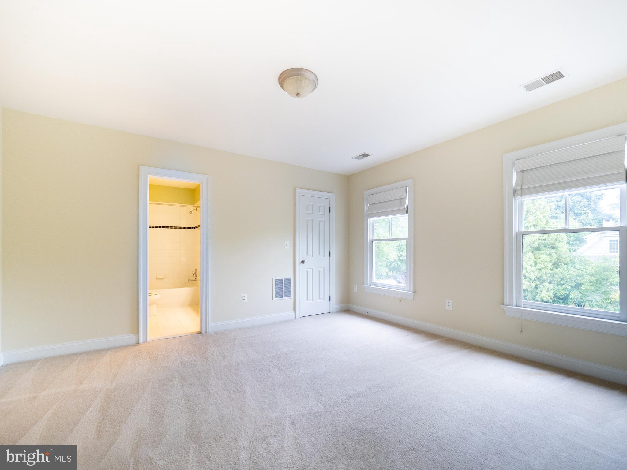 PINEVIEW - Residential