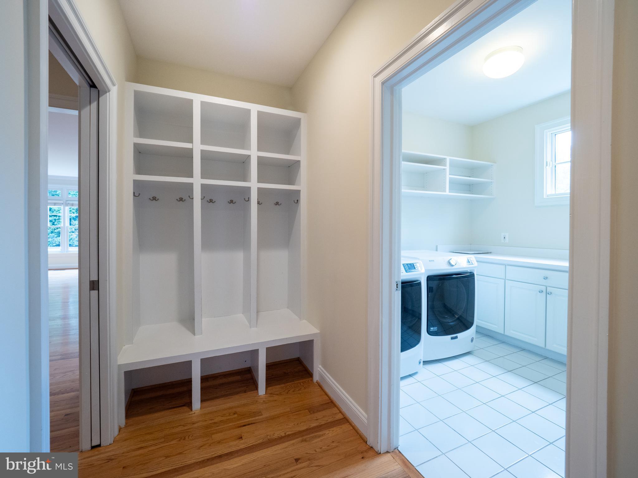 PINEVIEW - Residential