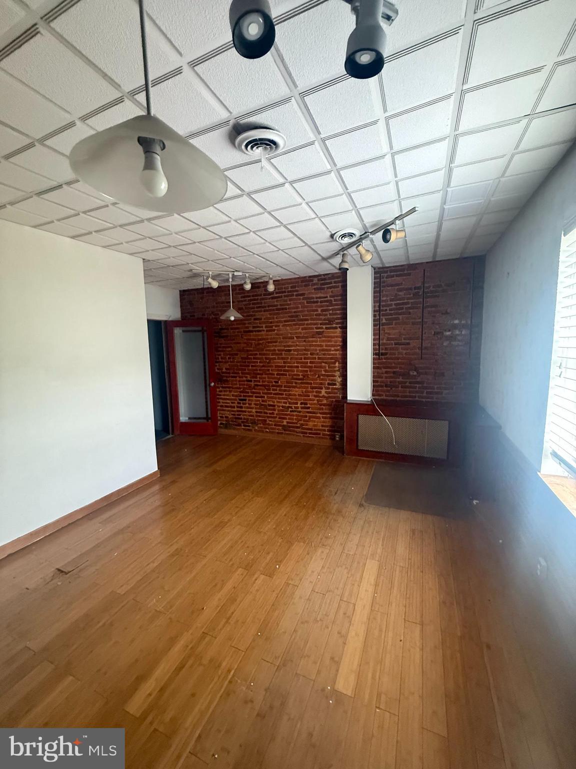 LOWER CHARLES VILLAGE - Residential