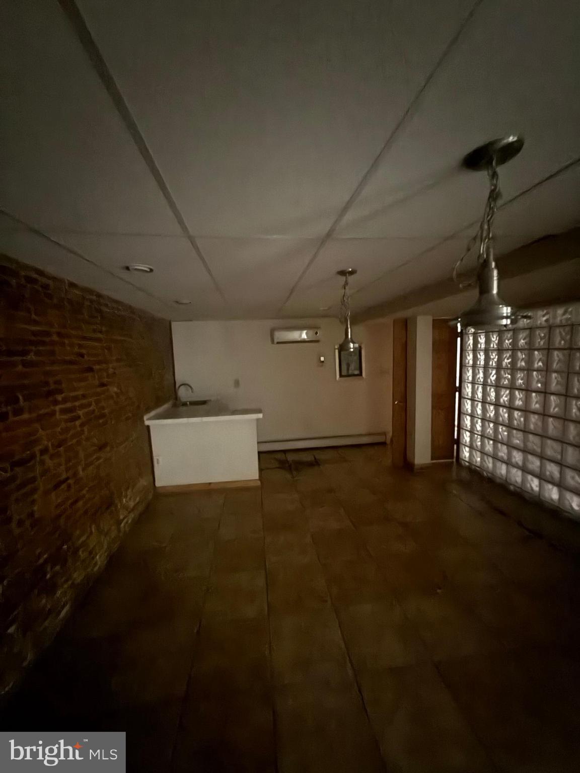 LOWER CHARLES VILLAGE - Residential