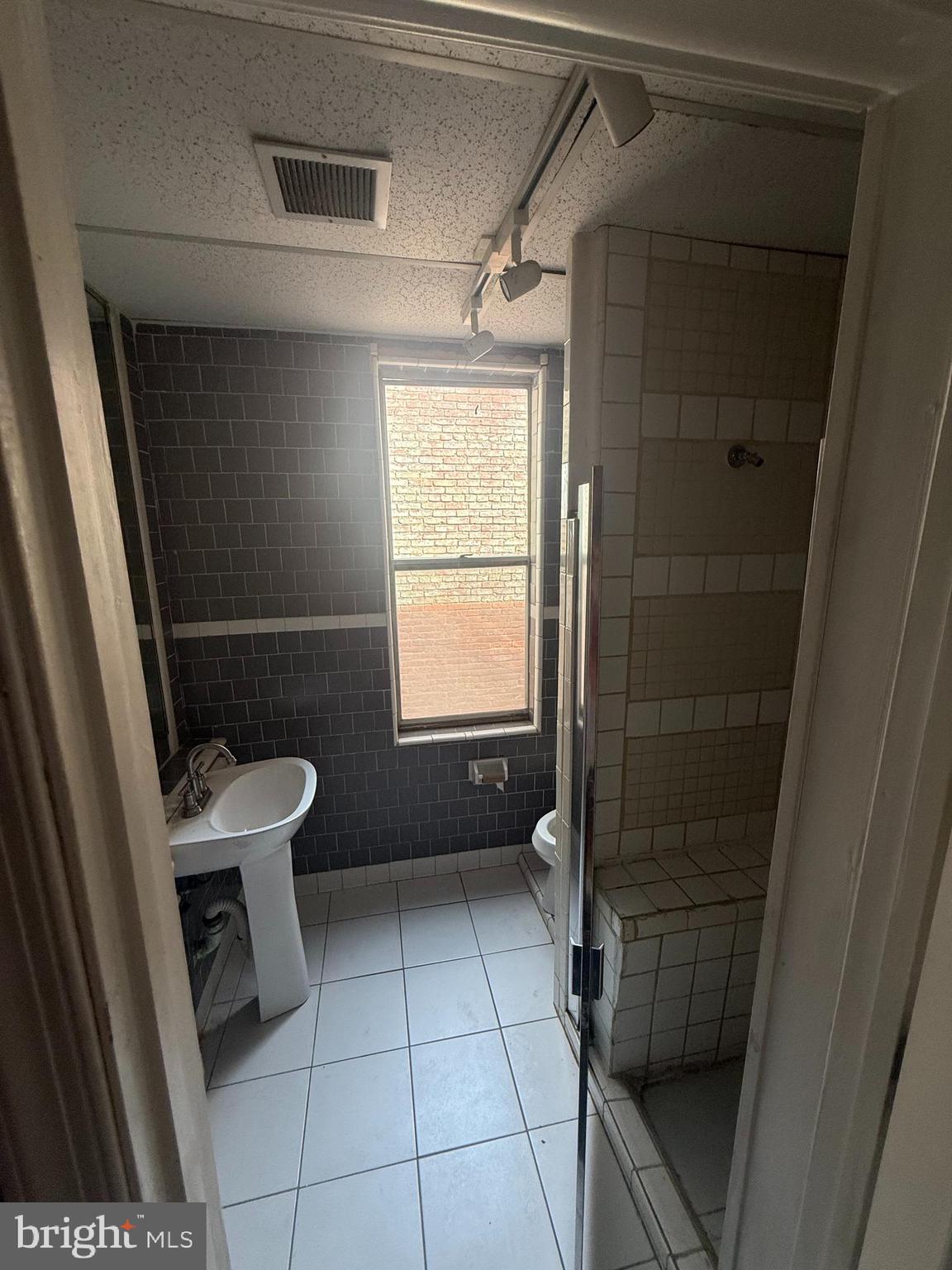 LOWER CHARLES VILLAGE - Residential