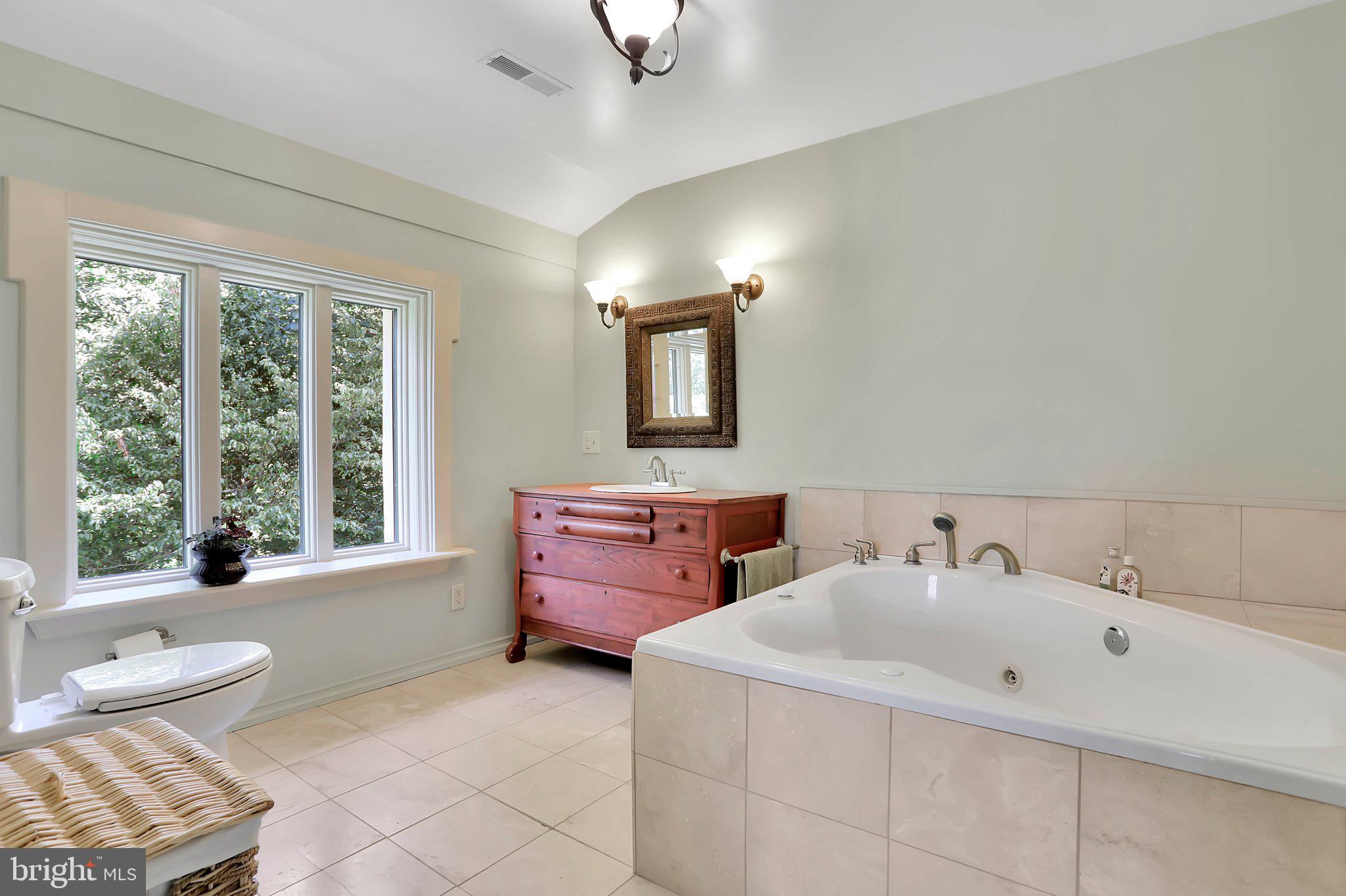 KENTISH DOWNS - Residential