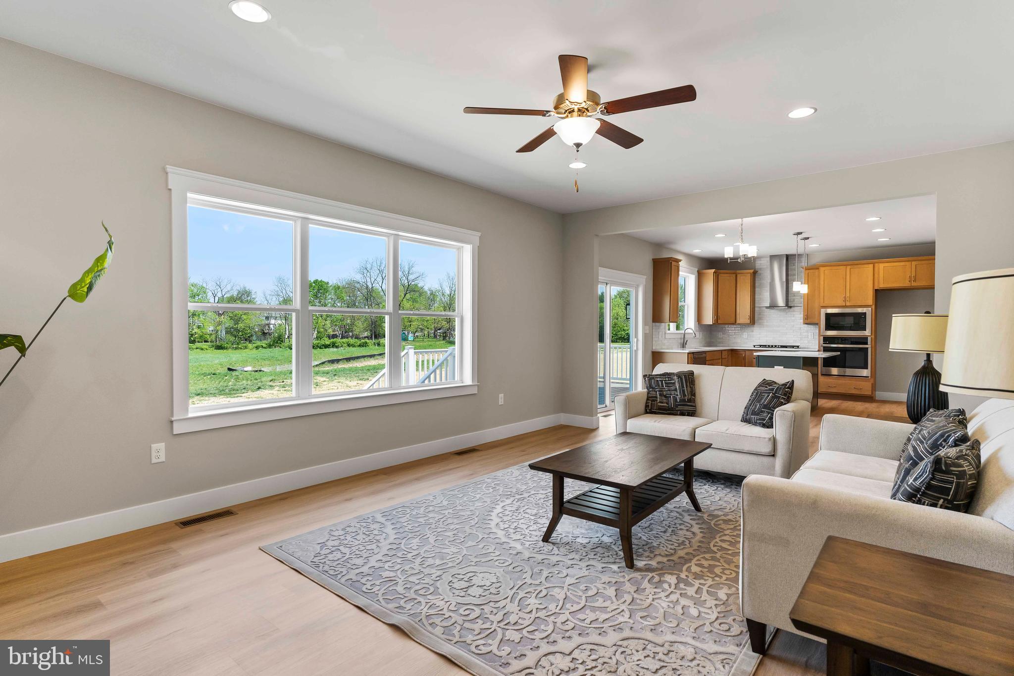 THE MEADOWS AT COLONIAL CLUB - Residential