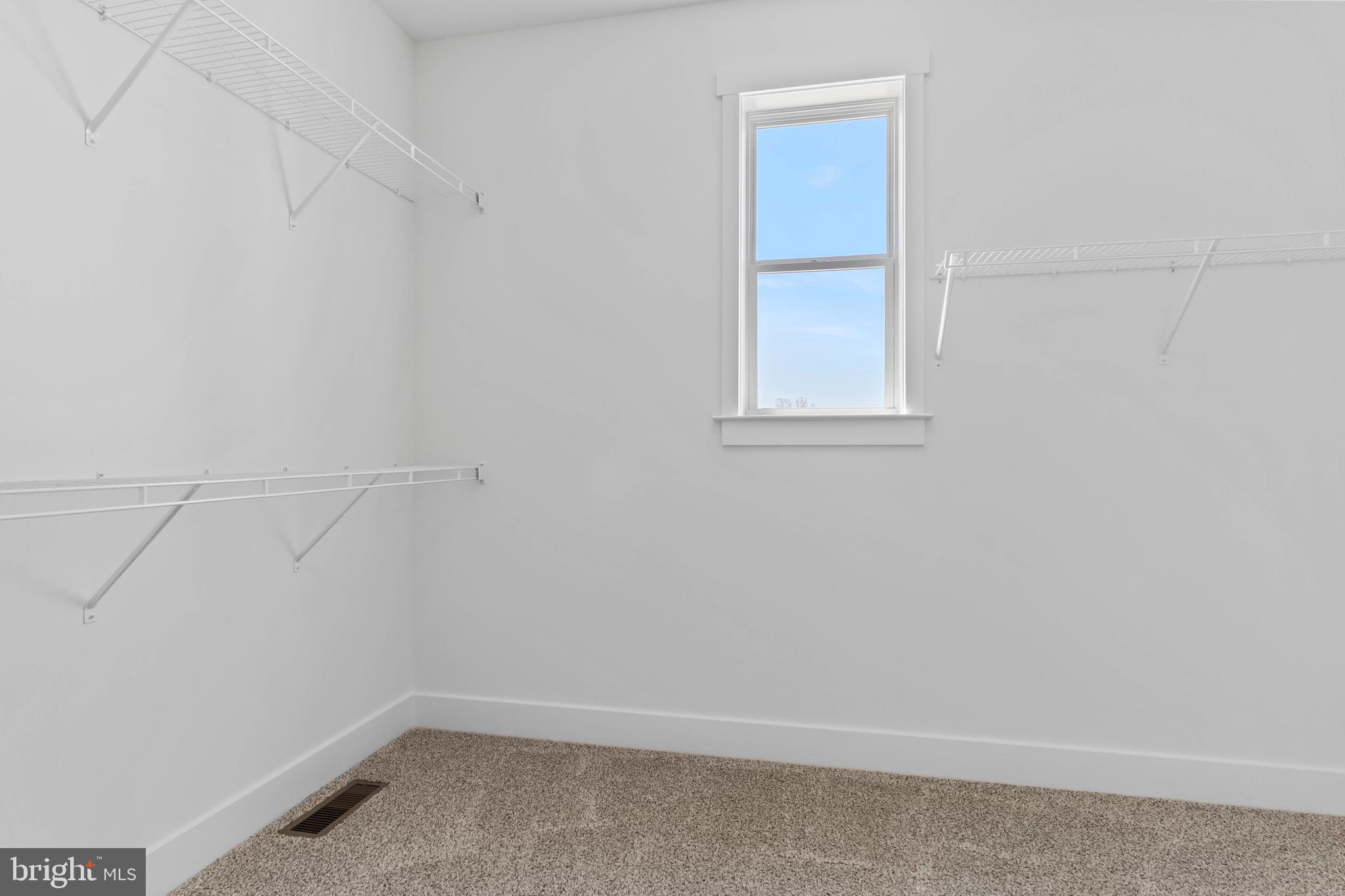 THE MEADOWS AT COLONIAL CLUB - Residential