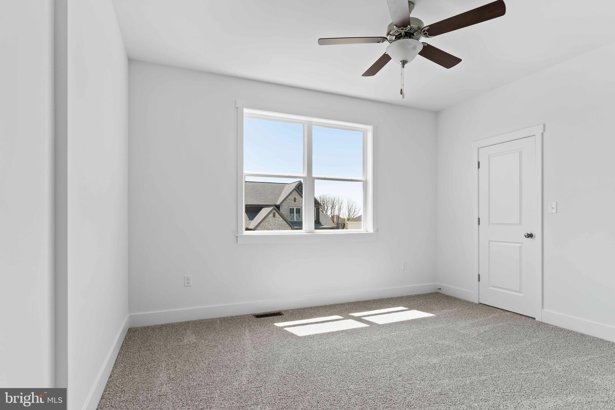 THE MEADOWS AT COLONIAL CLUB - Residential