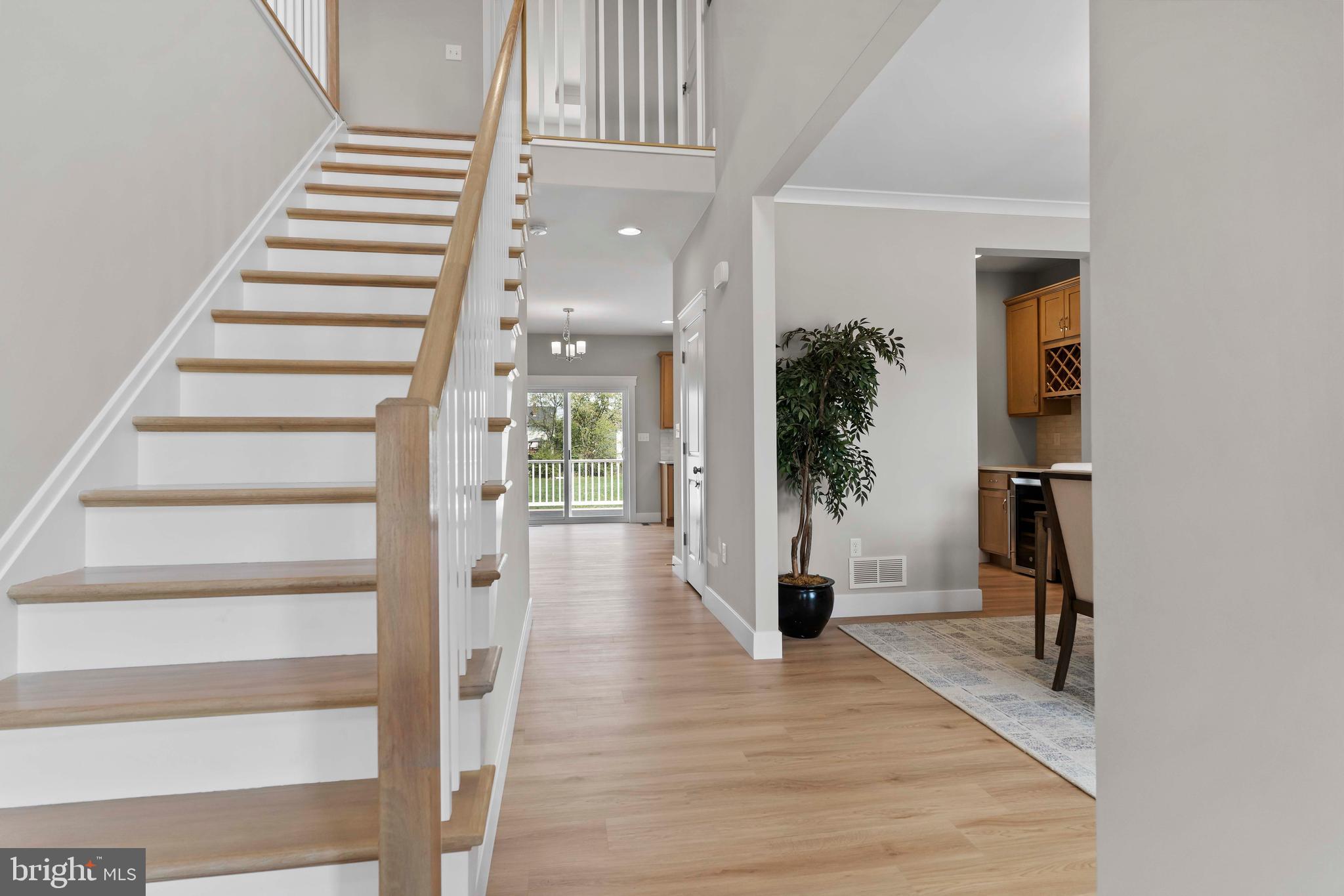 THE MEADOWS AT COLONIAL CLUB - Residential