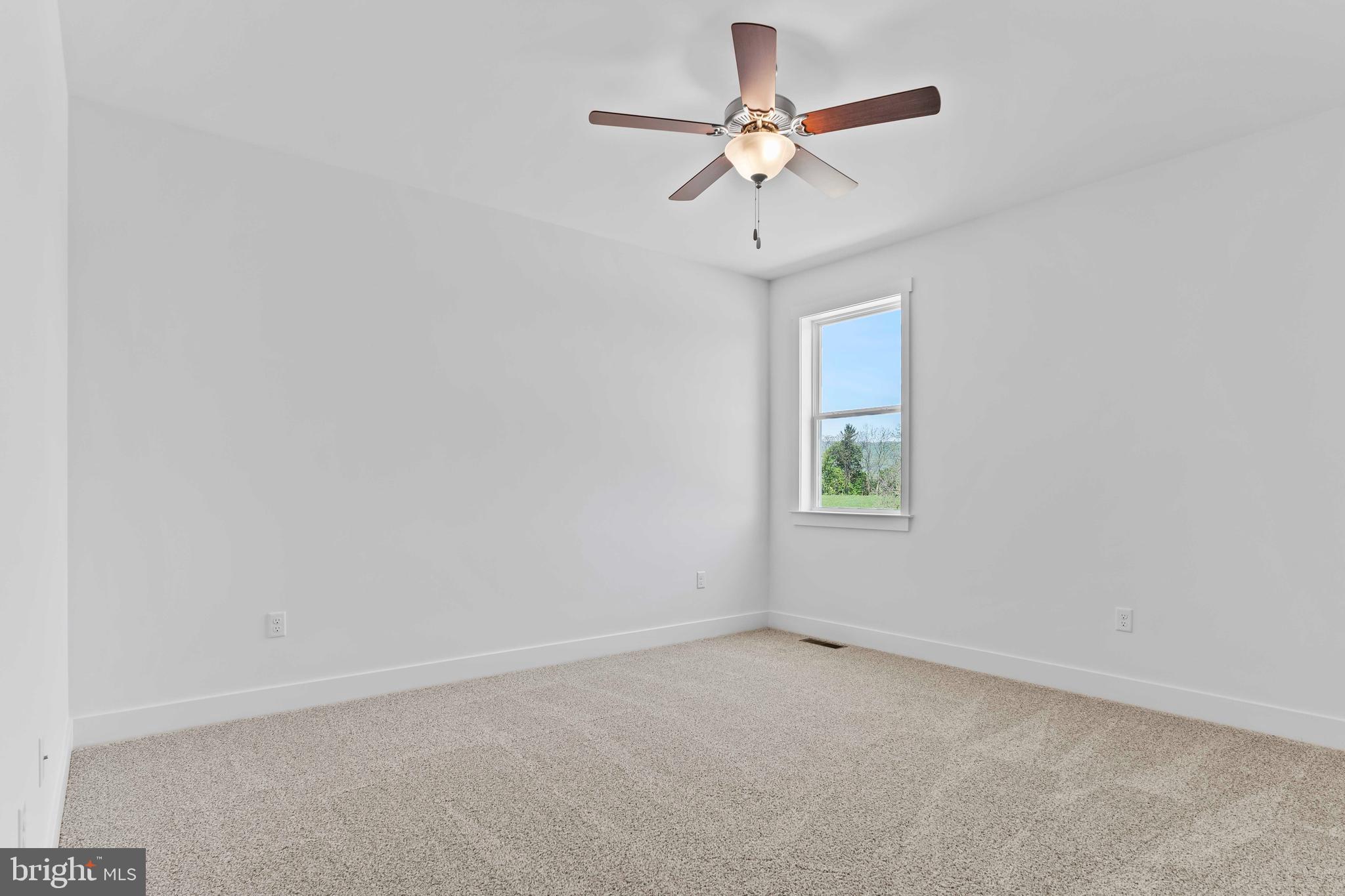 THE MEADOWS AT COLONIAL CLUB - Residential