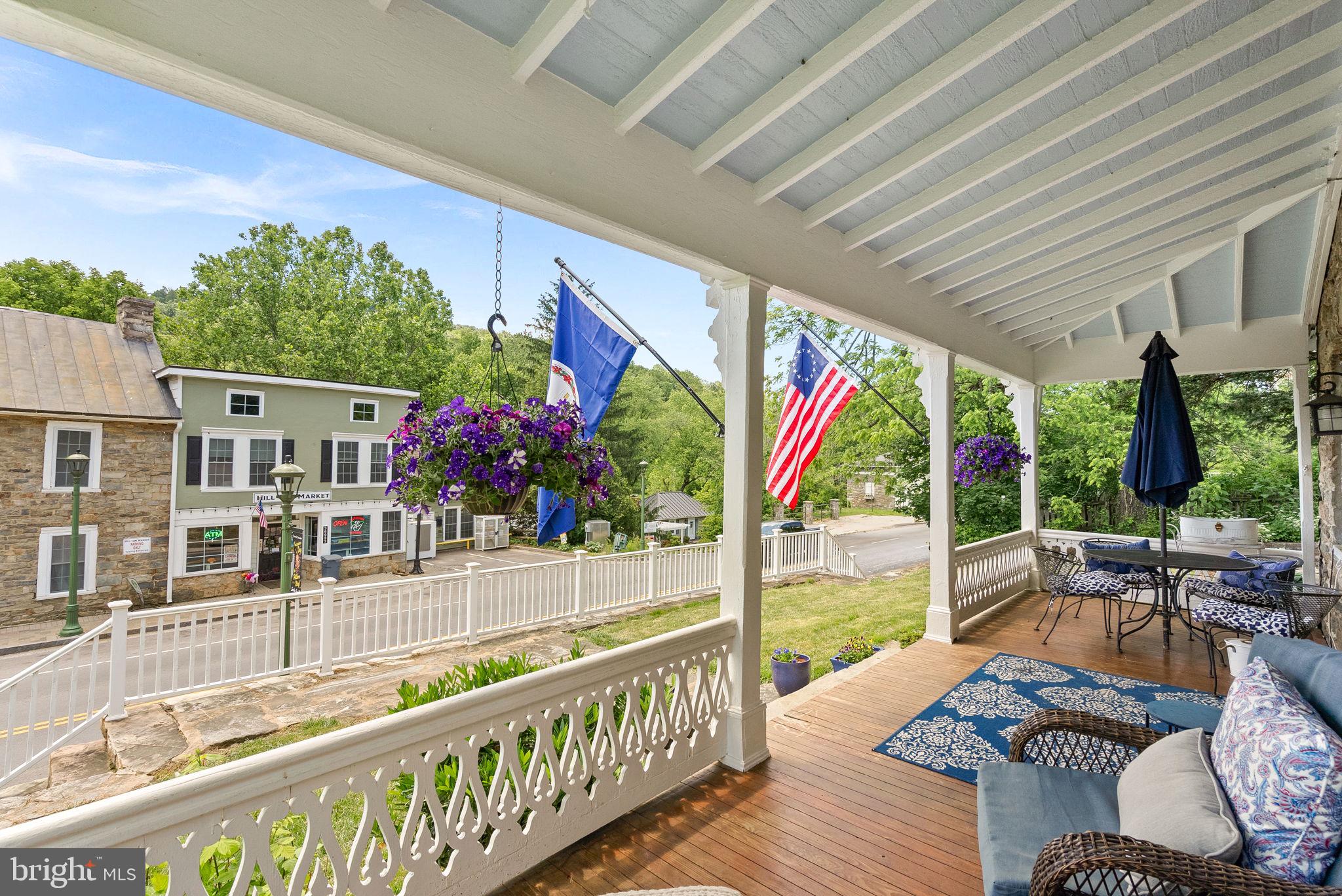 TOWN OF HILLSBORO - Residential