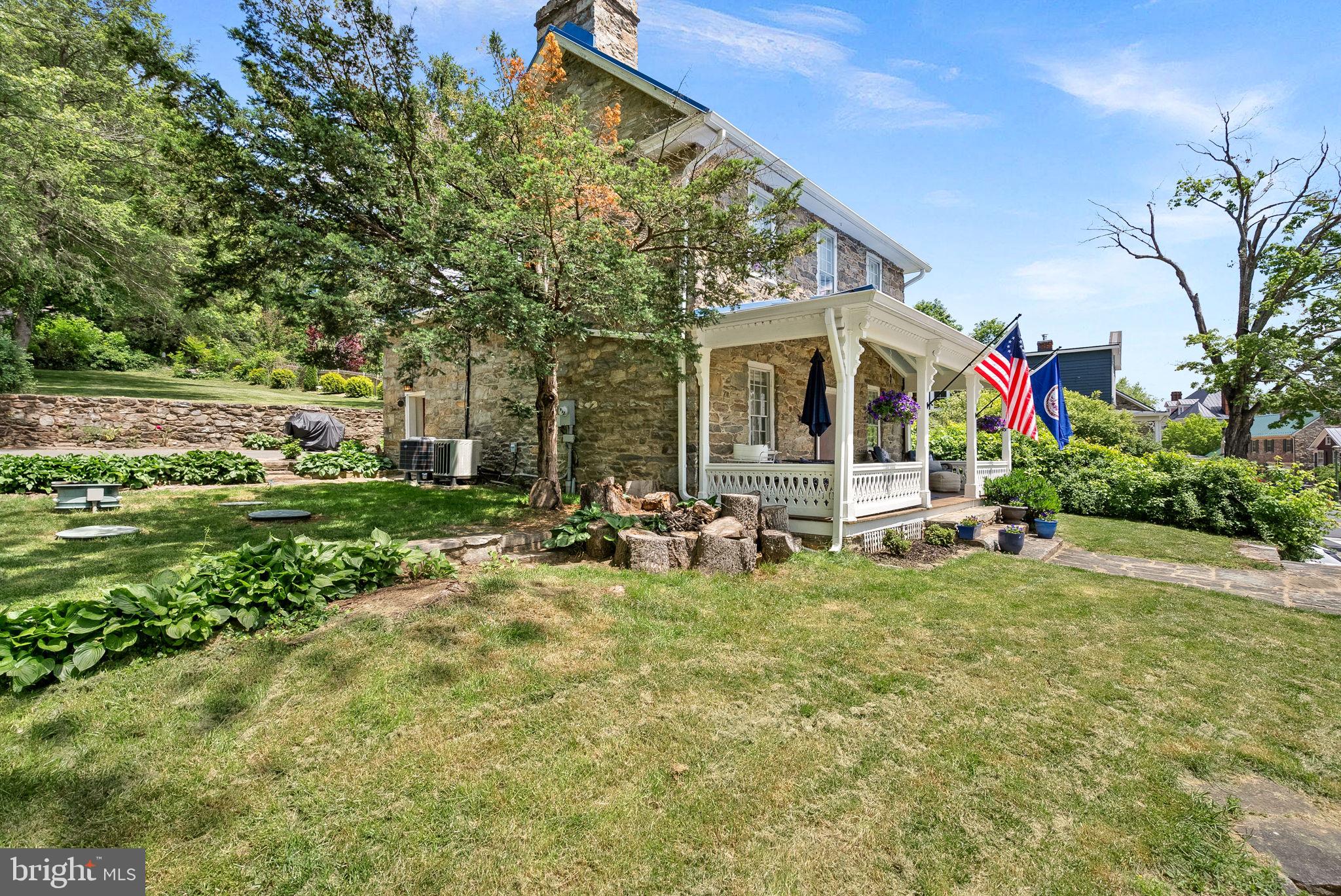 TOWN OF HILLSBORO - Residential