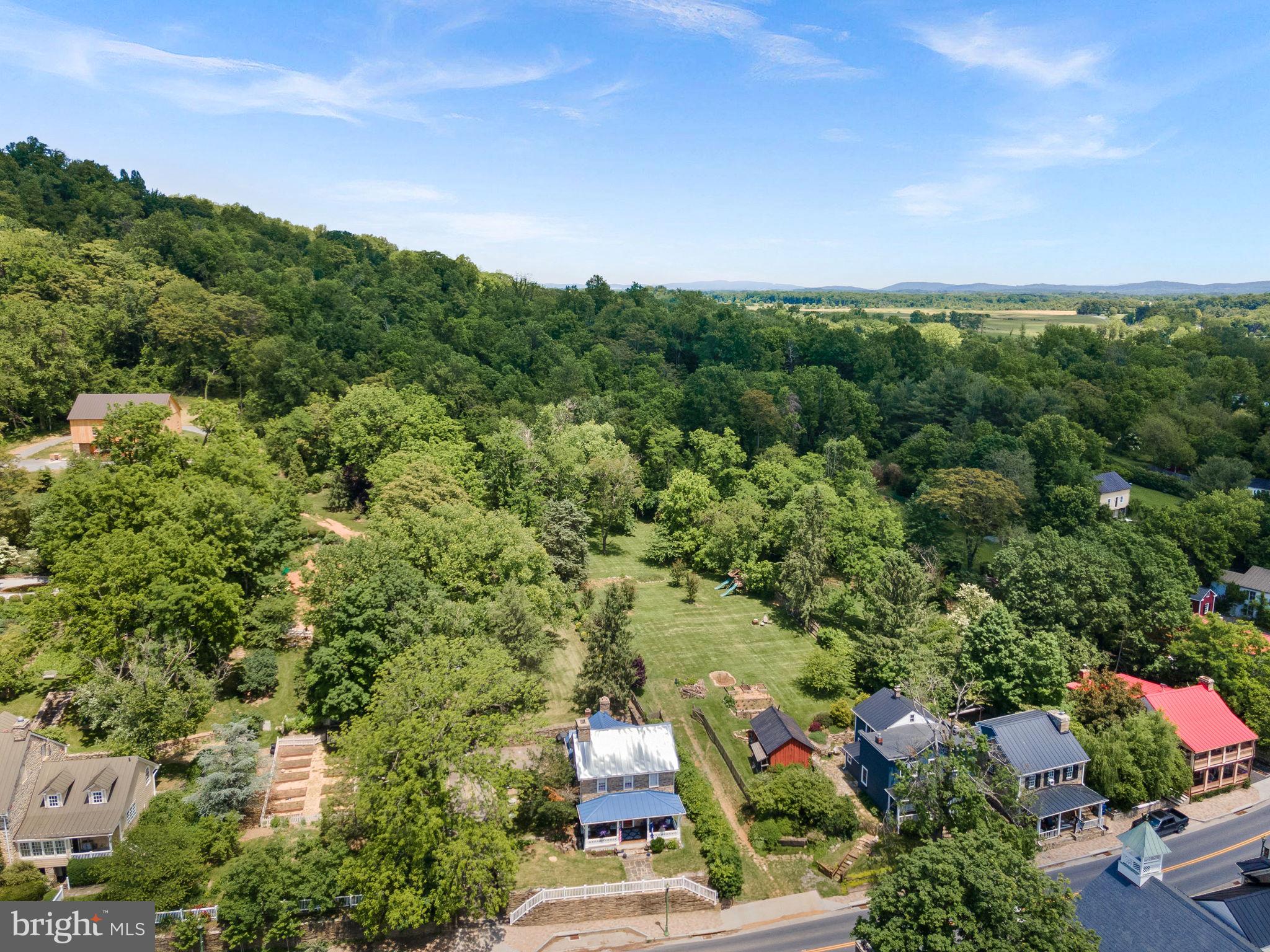 TOWN OF HILLSBORO - Residential