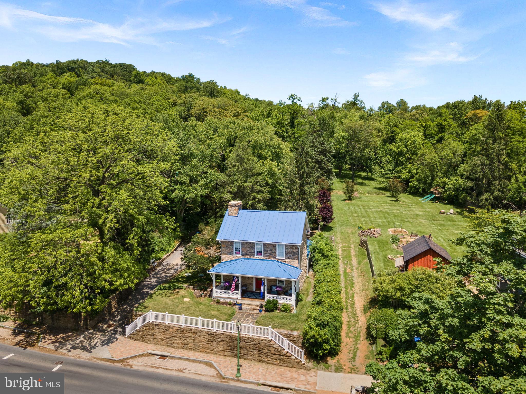 TOWN OF HILLSBORO - Residential