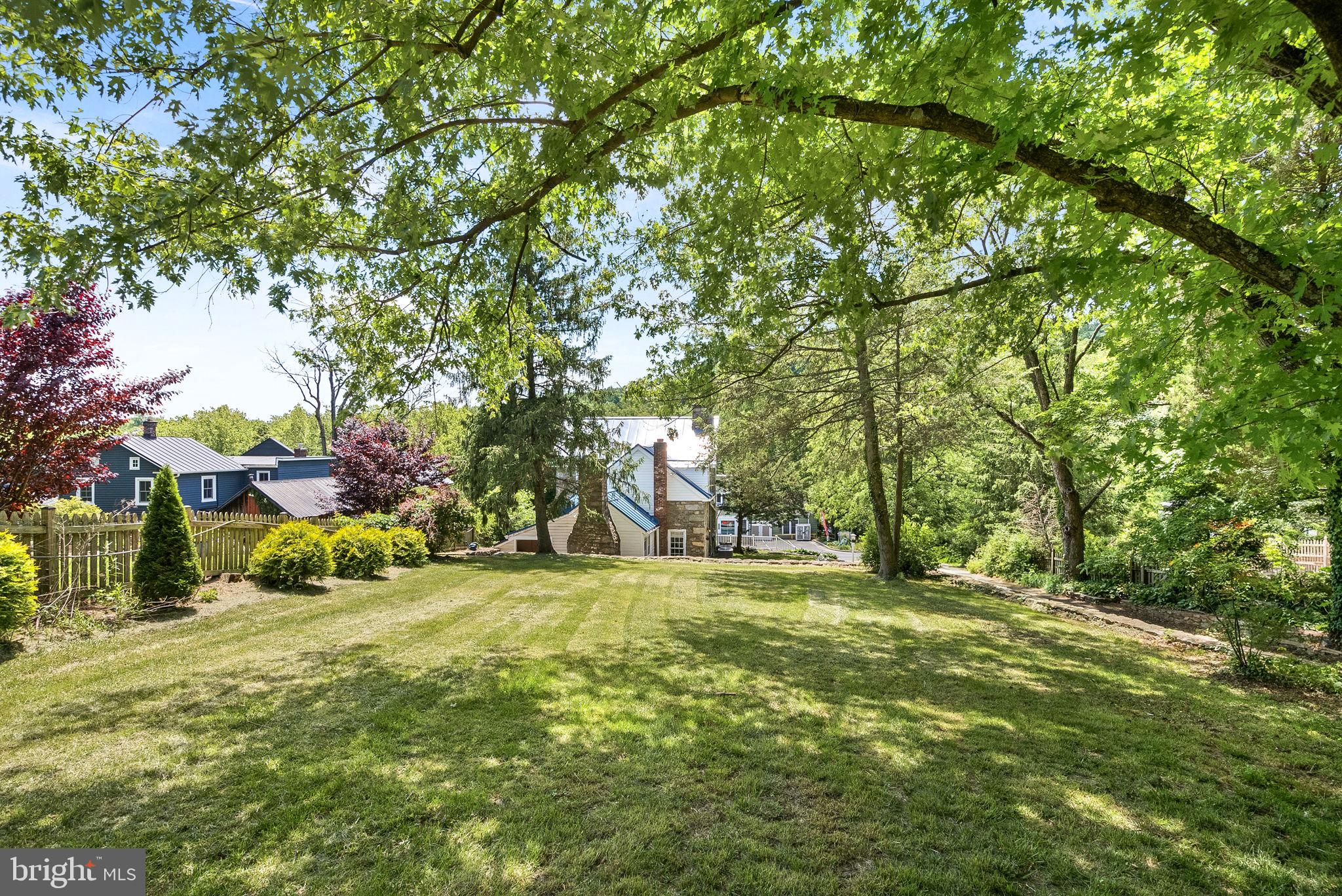 TOWN OF HILLSBORO - Residential