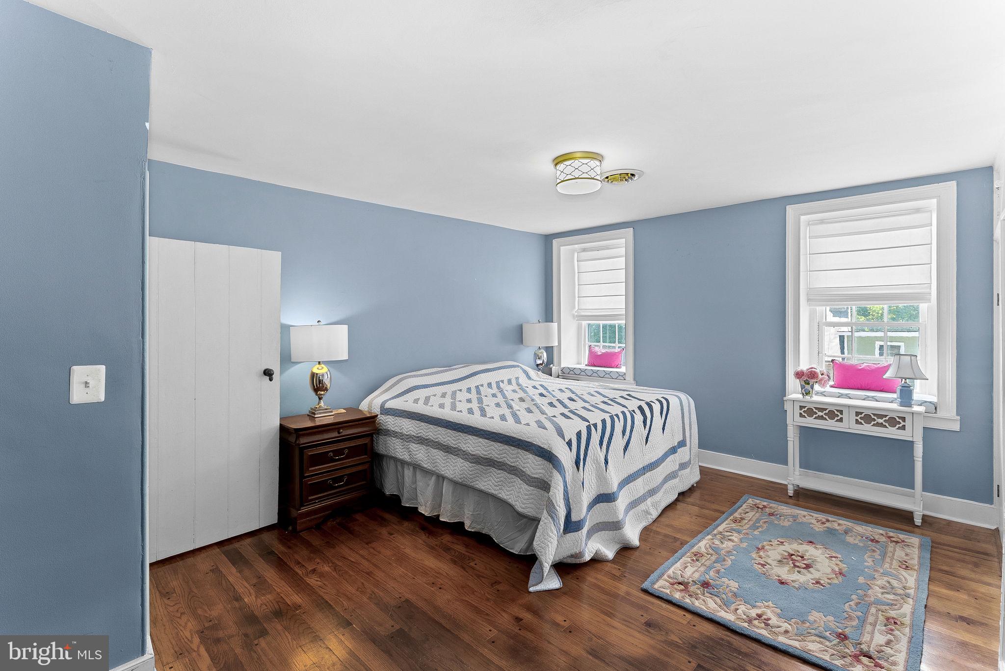 TOWN OF HILLSBORO - Residential