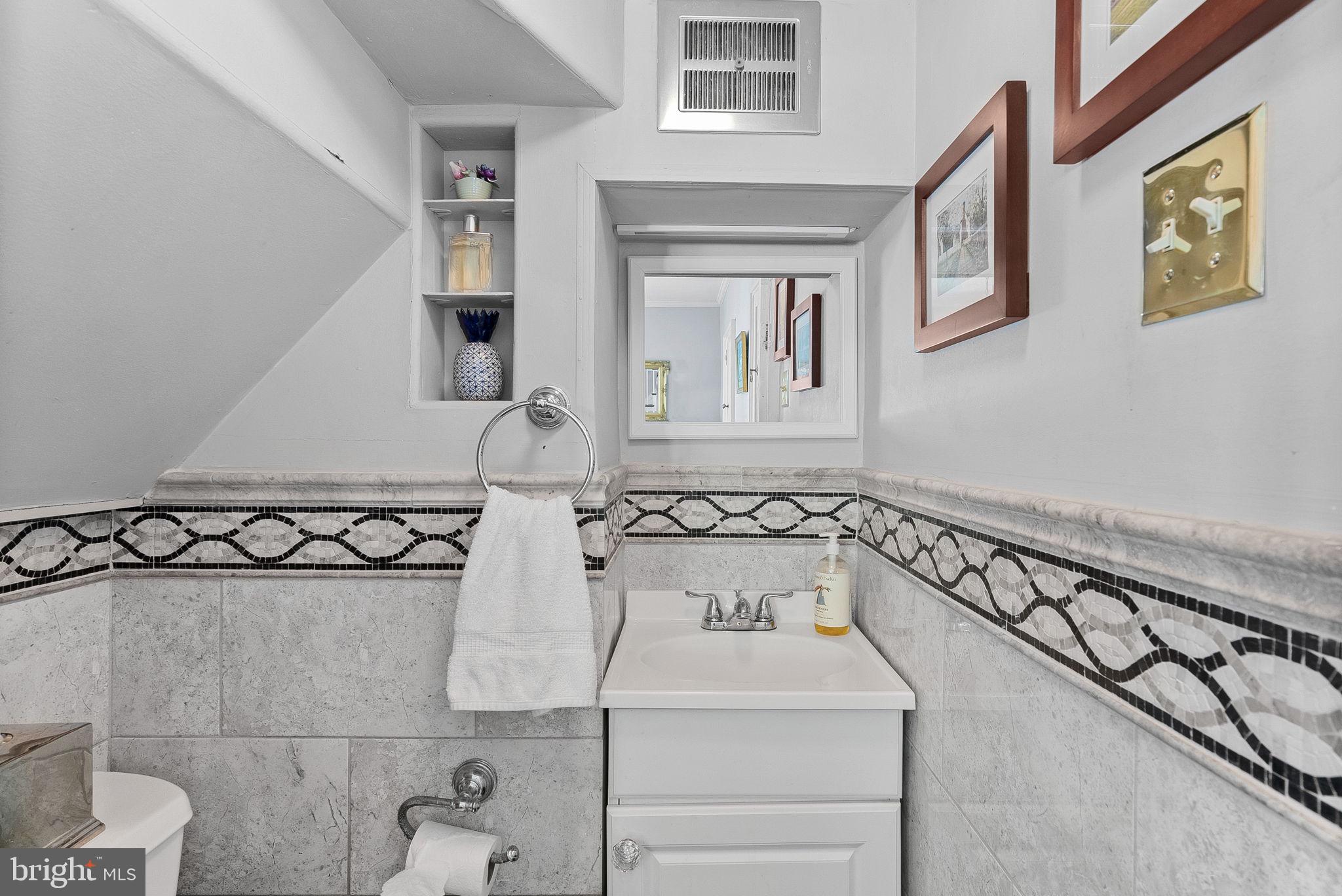 TOWN OF HILLSBORO - Residential