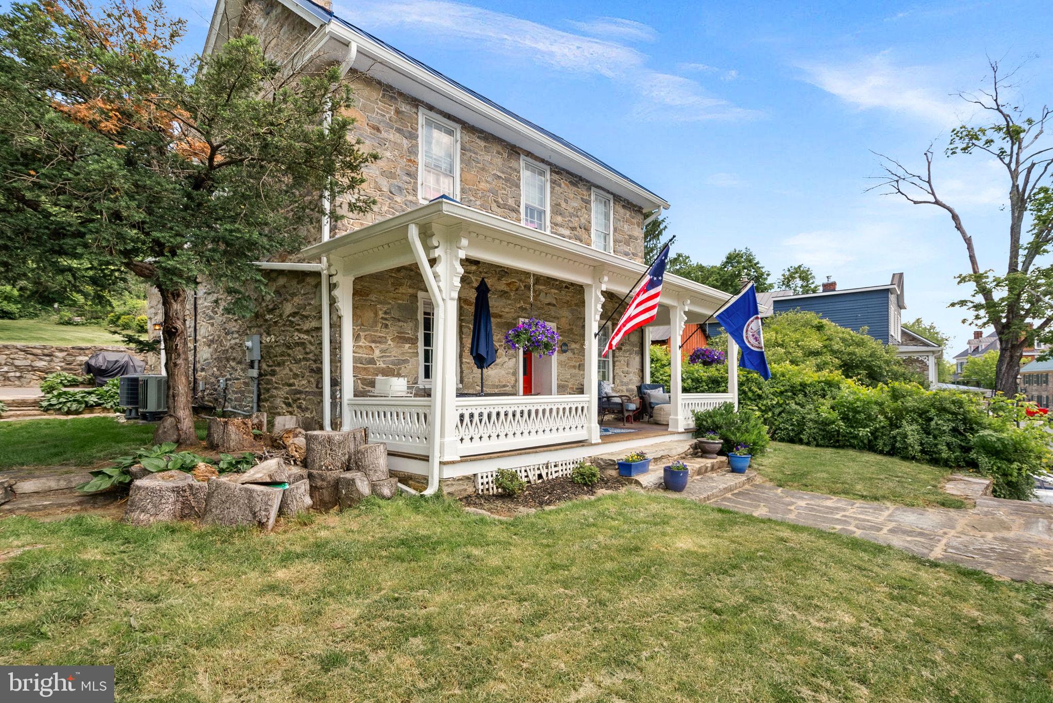 TOWN OF HILLSBORO - Residential