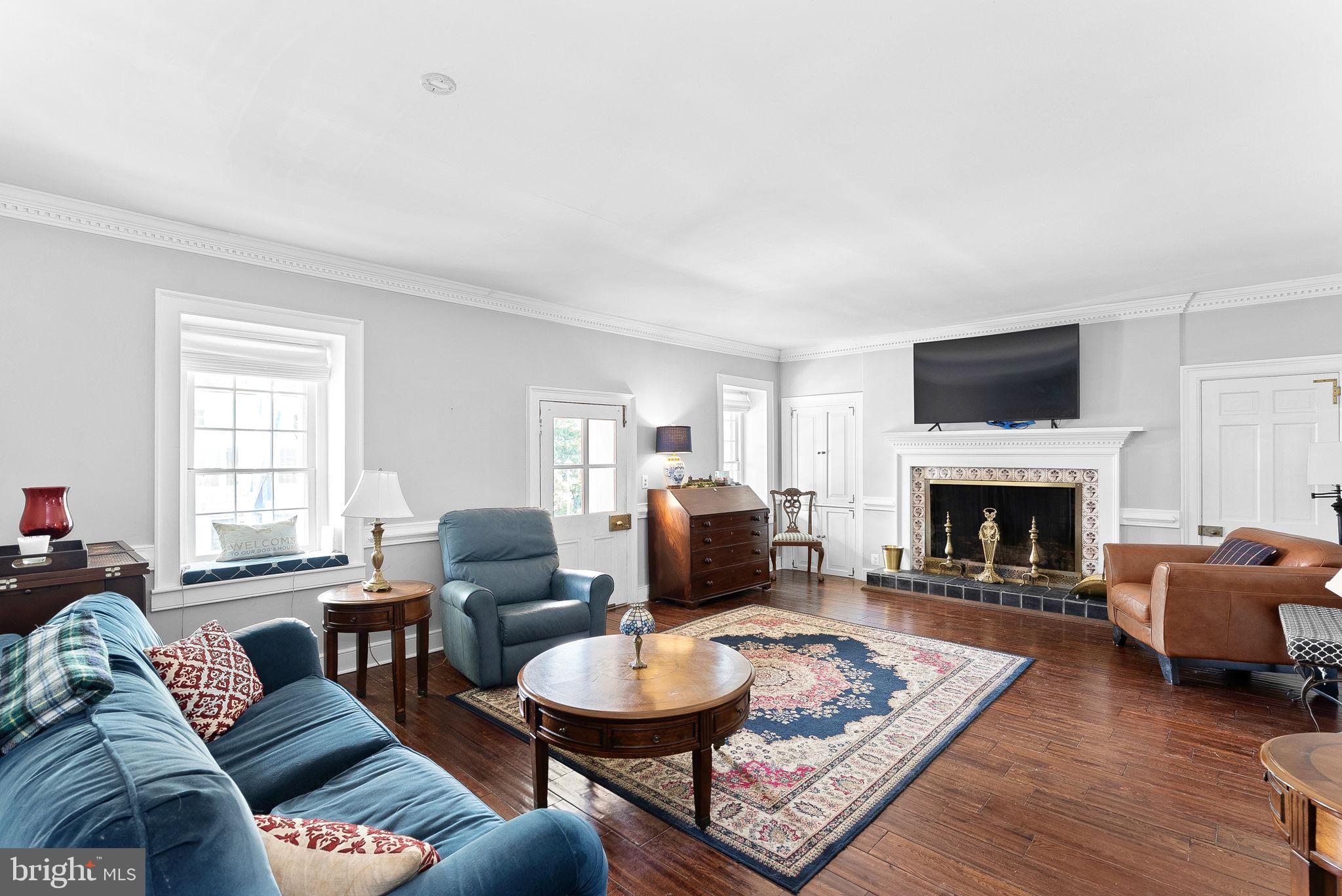 TOWN OF HILLSBORO - Residential