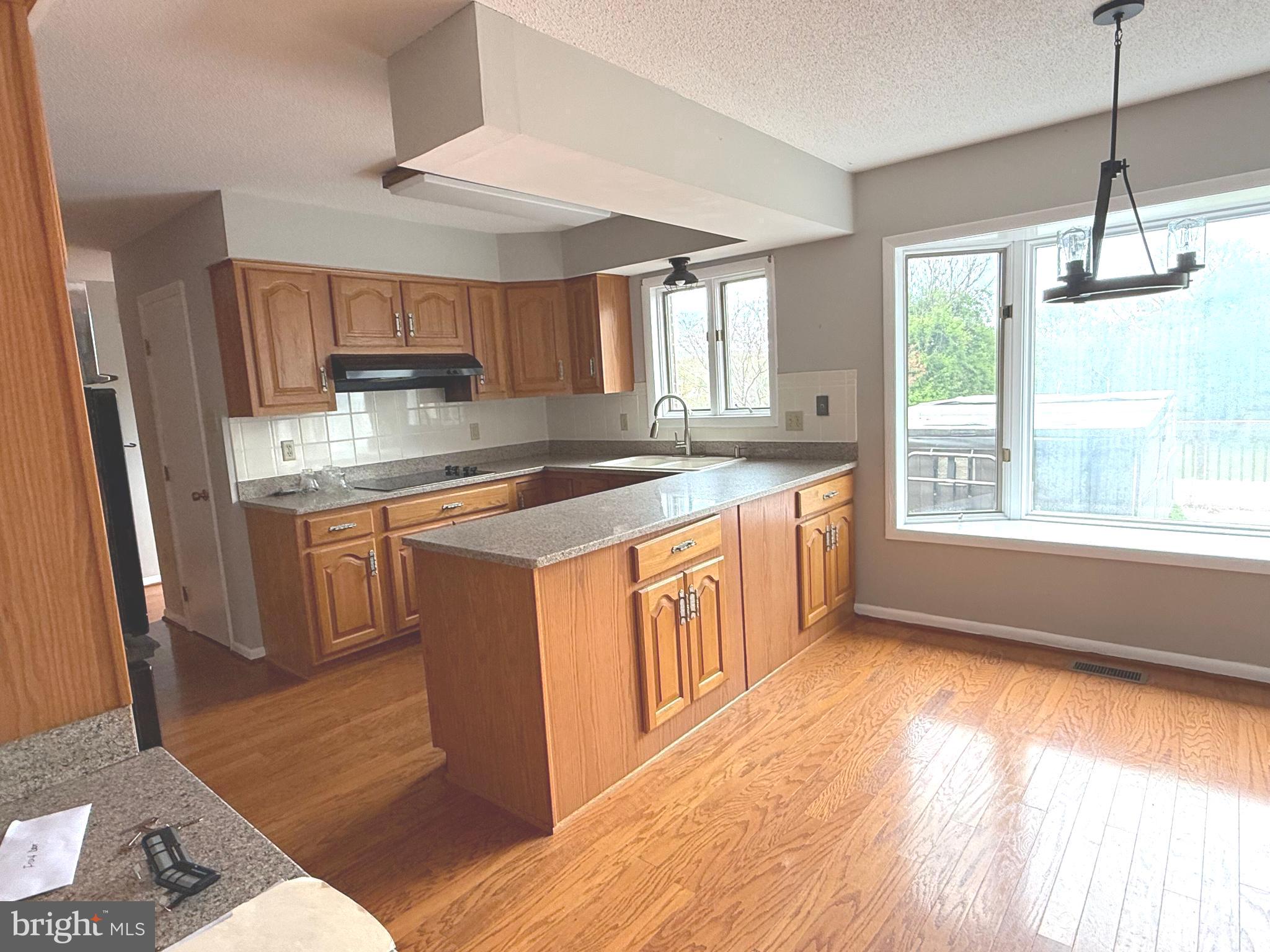 WINFIELD - Residential