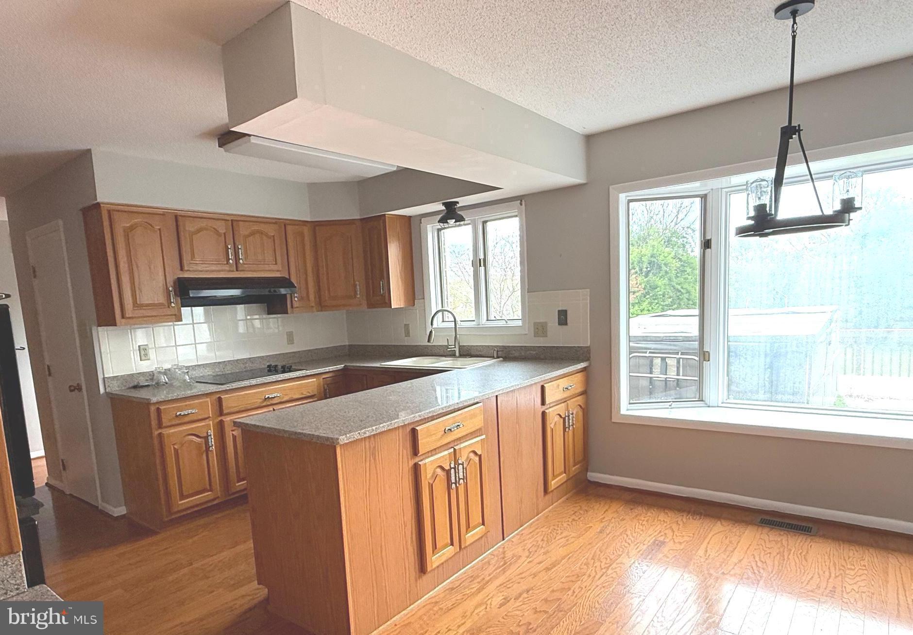 WINFIELD - Residential