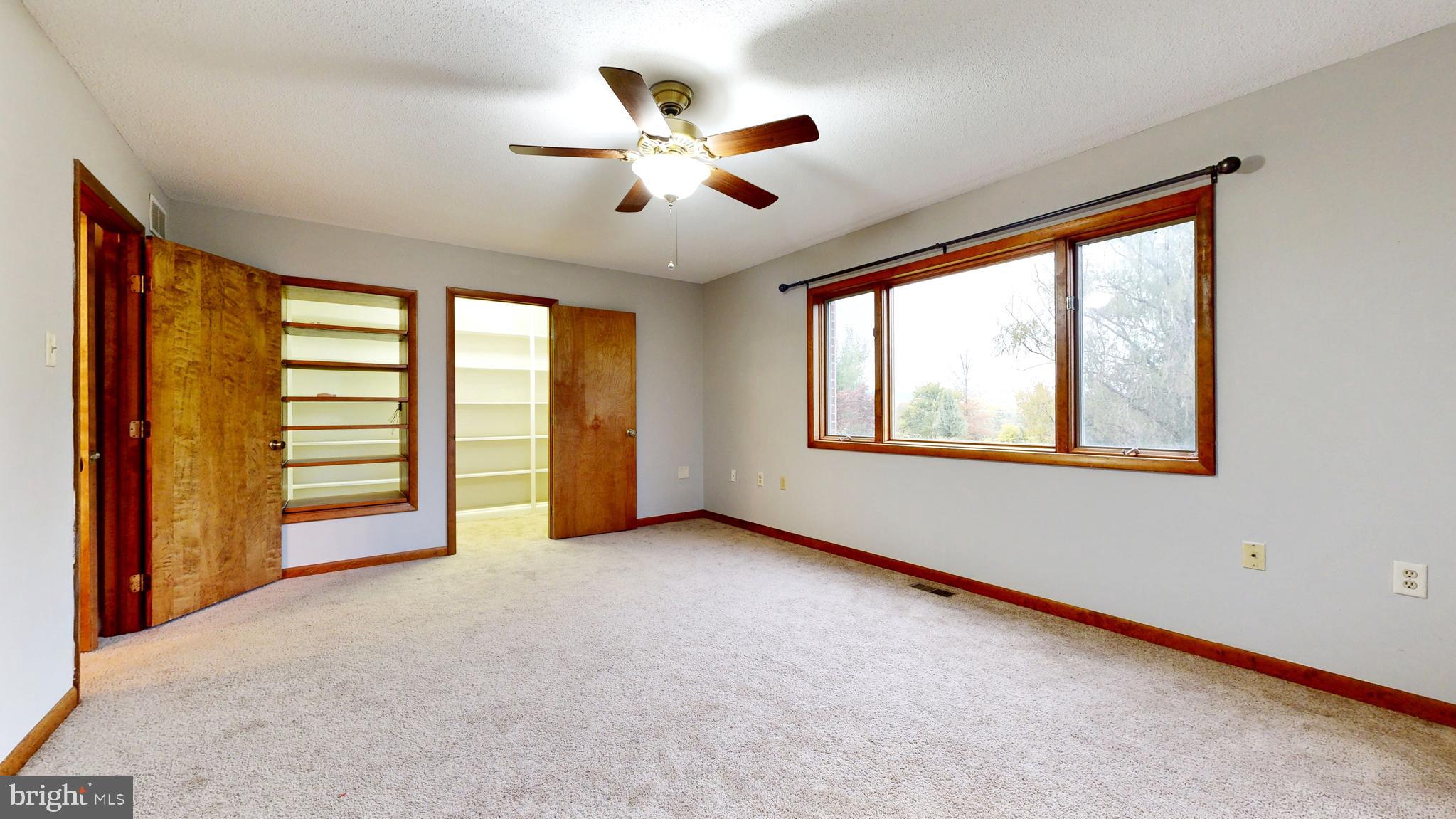 WINFIELD - Residential