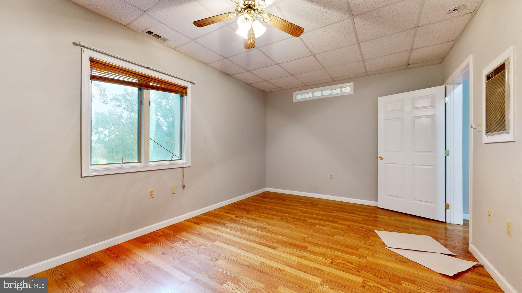 WINFIELD - Residential